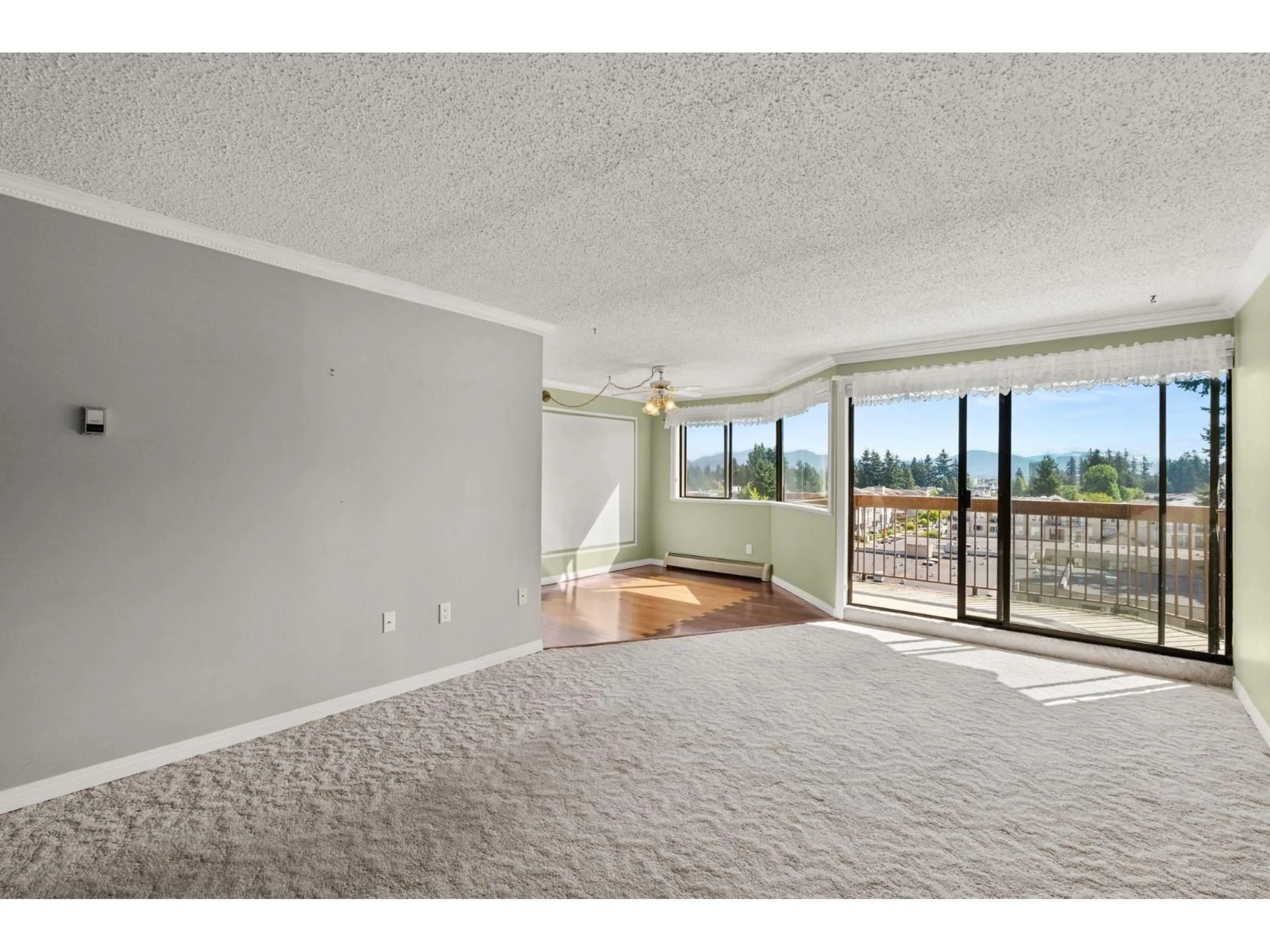 A pic of a room for 703 - 31955 OLD YALE, Abbotsford British Columbia V2T4N1