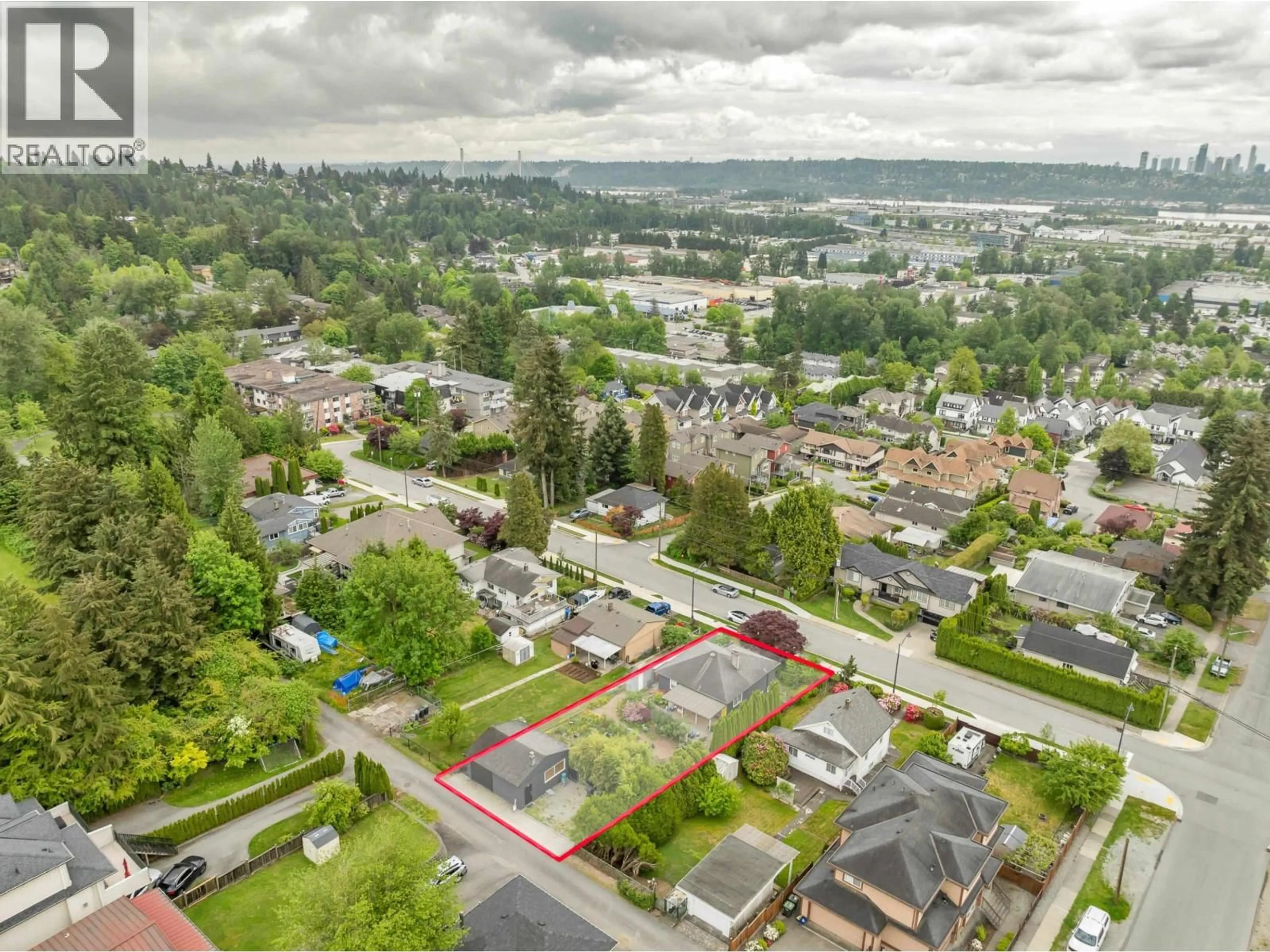 A pic from outside/outdoor area/front of a property/back of a property/a pic from drone, unknown for 1305 THOMAS AVENUE, Coquitlam British Columbia V3K2L4