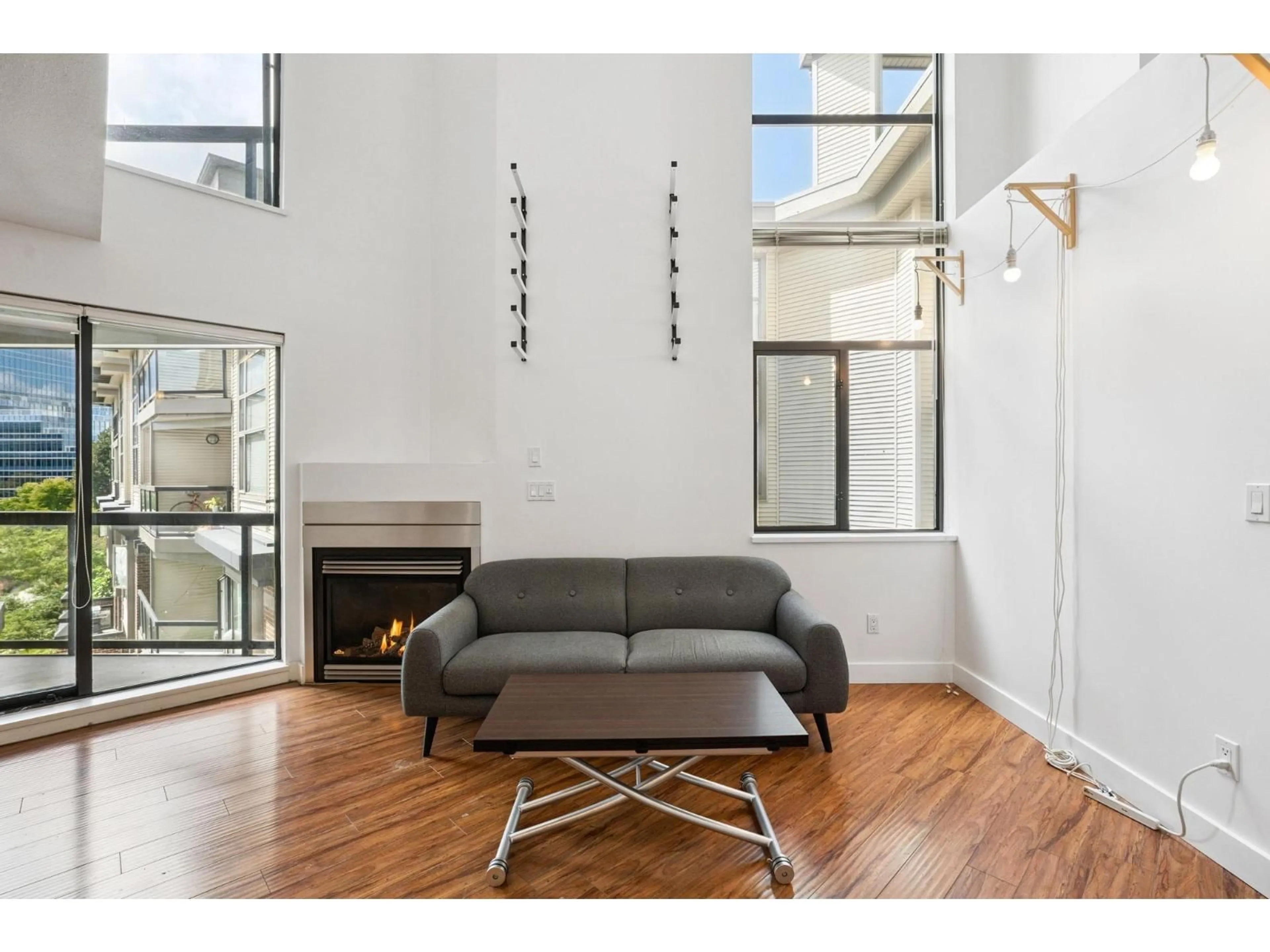 Living room with furniture, unknown for 415 - 10866 CITY, Surrey British Columbia V3T5W9