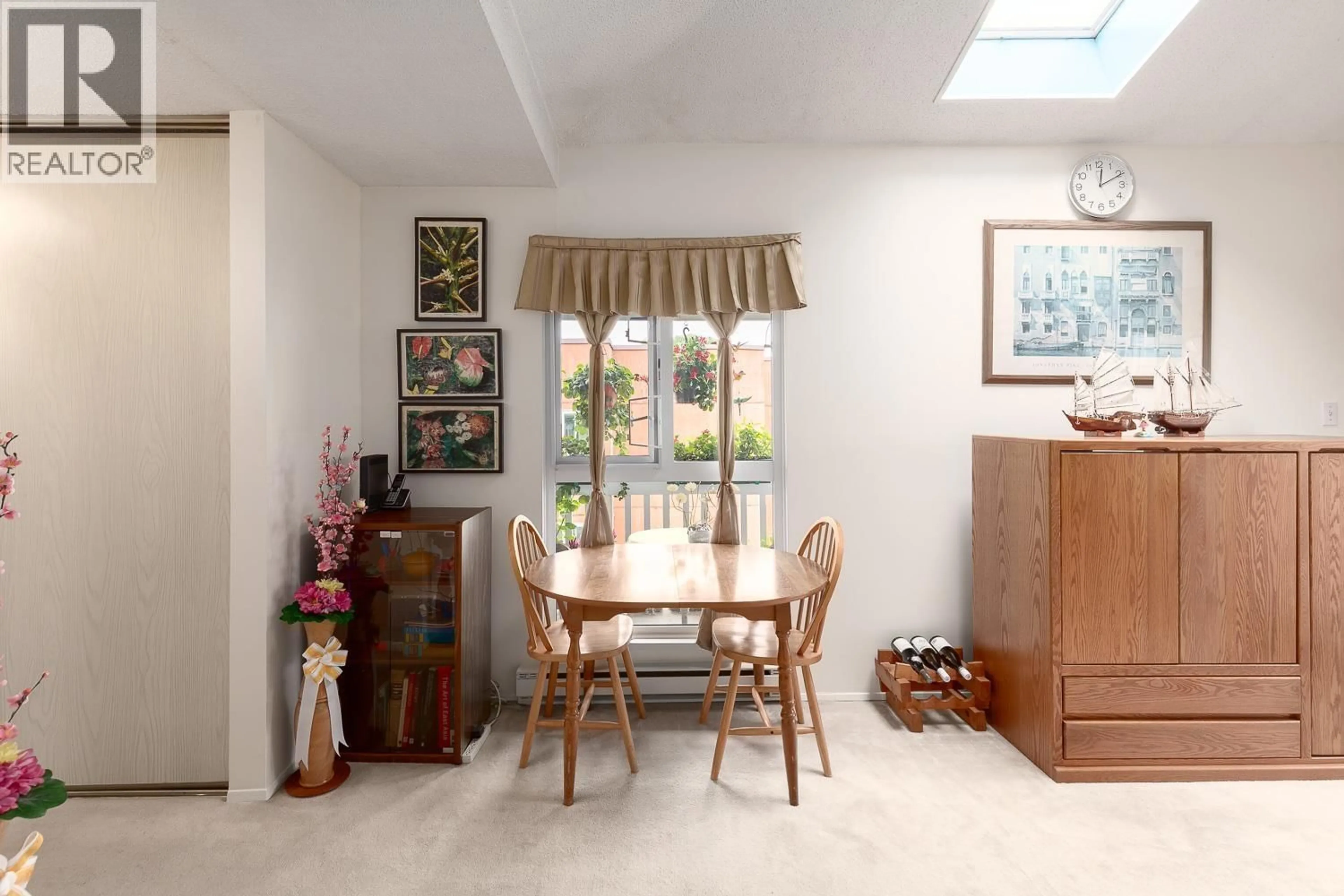 Dining room, unknown for 305 - 1545 2ND AVENUE, Vancouver British Columbia V5N1C8