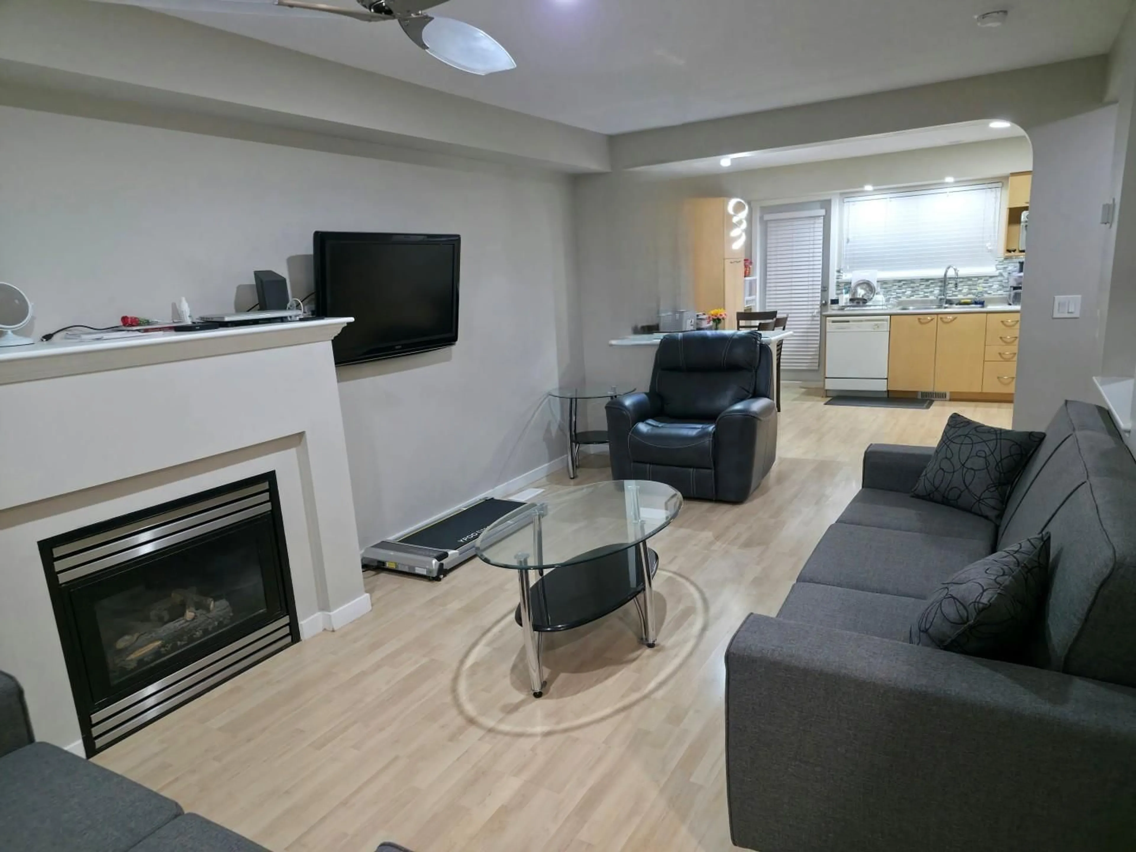 Living room with furniture, unknown for #7 - 12778 66, Surrey British Columbia V3W1K9