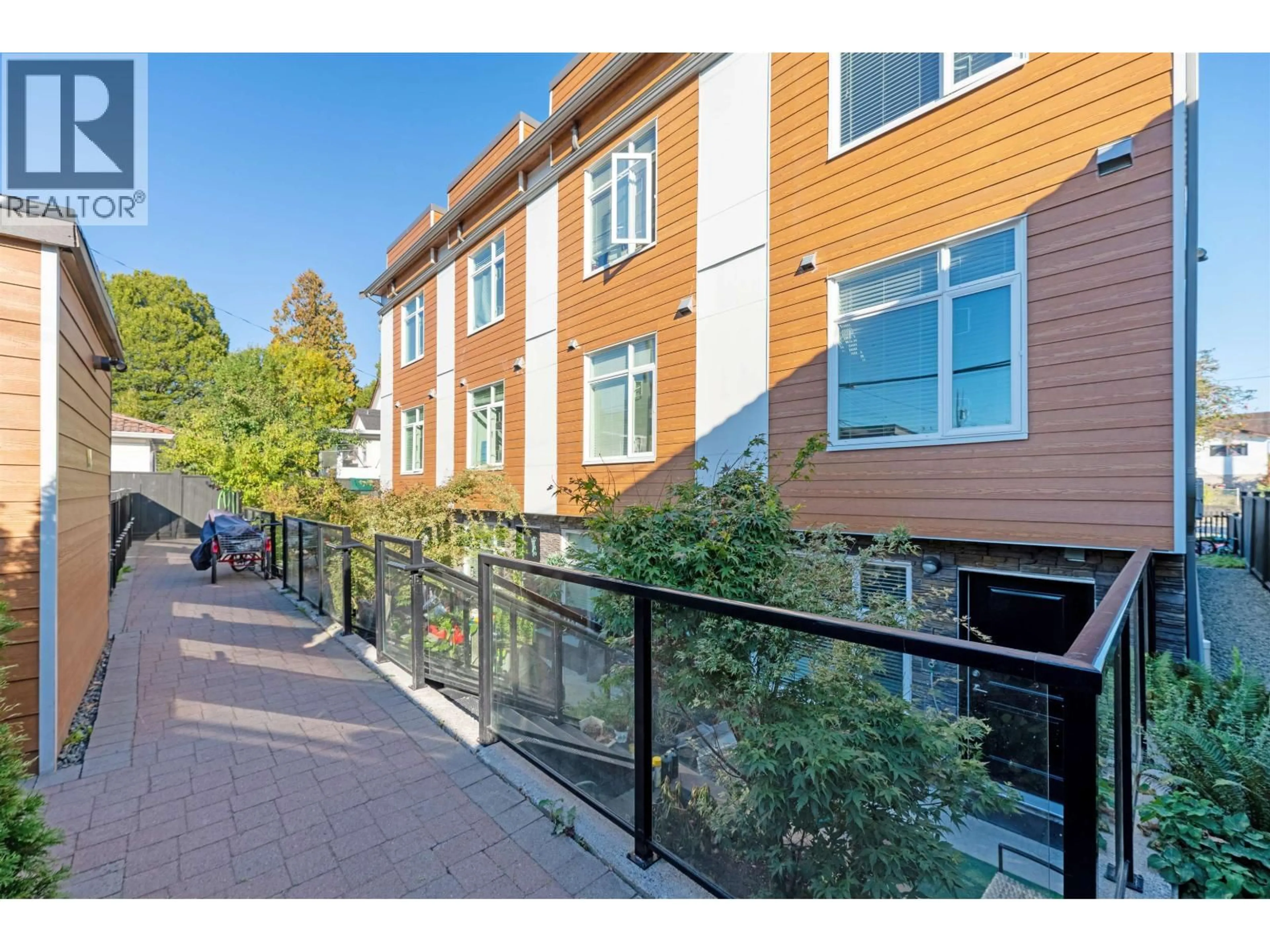 Unknown for 5069 EARLES STREET, Vancouver British Columbia V5R3R8