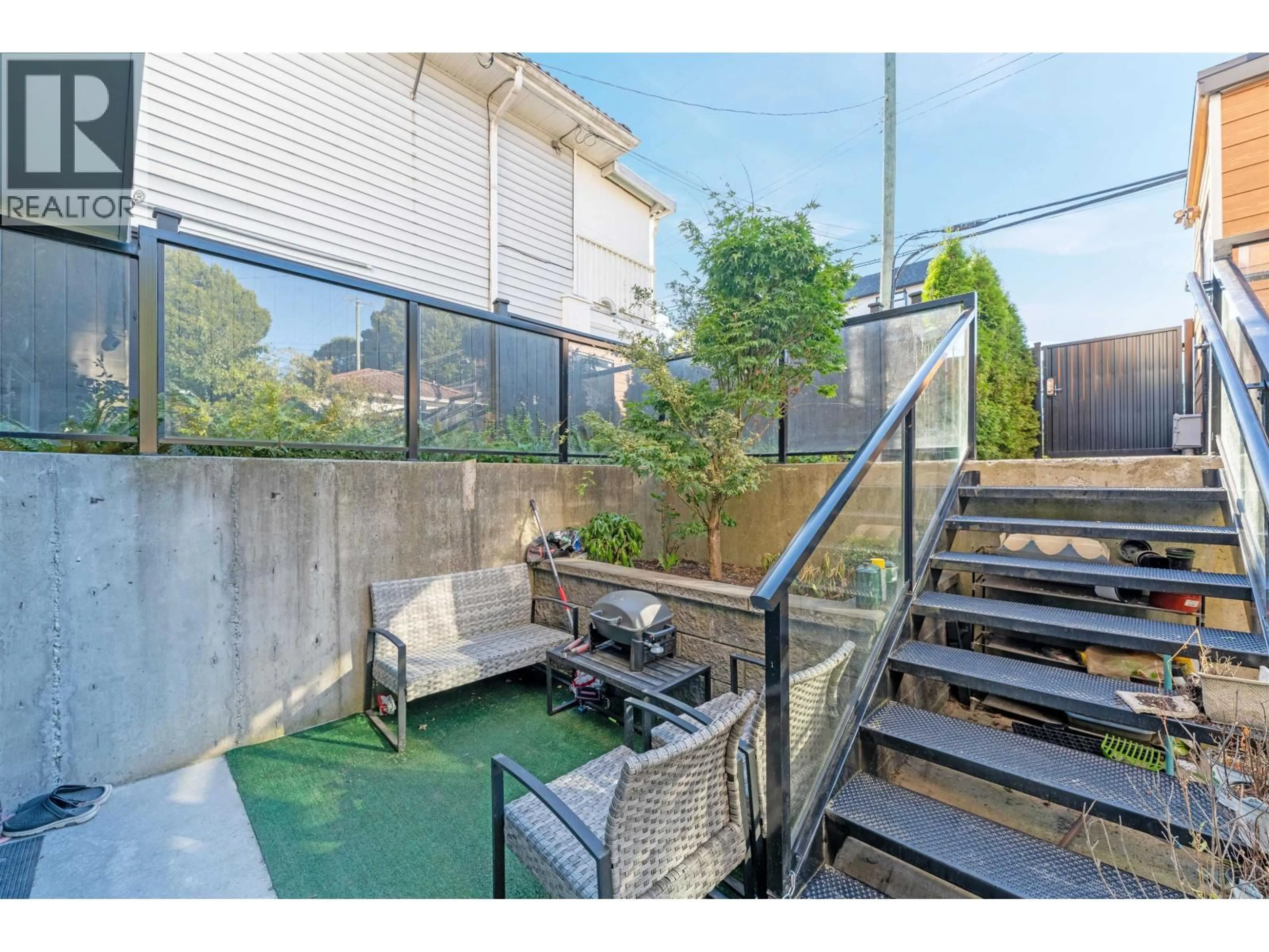 Patio, street for 5069 EARLES STREET, Vancouver British Columbia V5R3R8