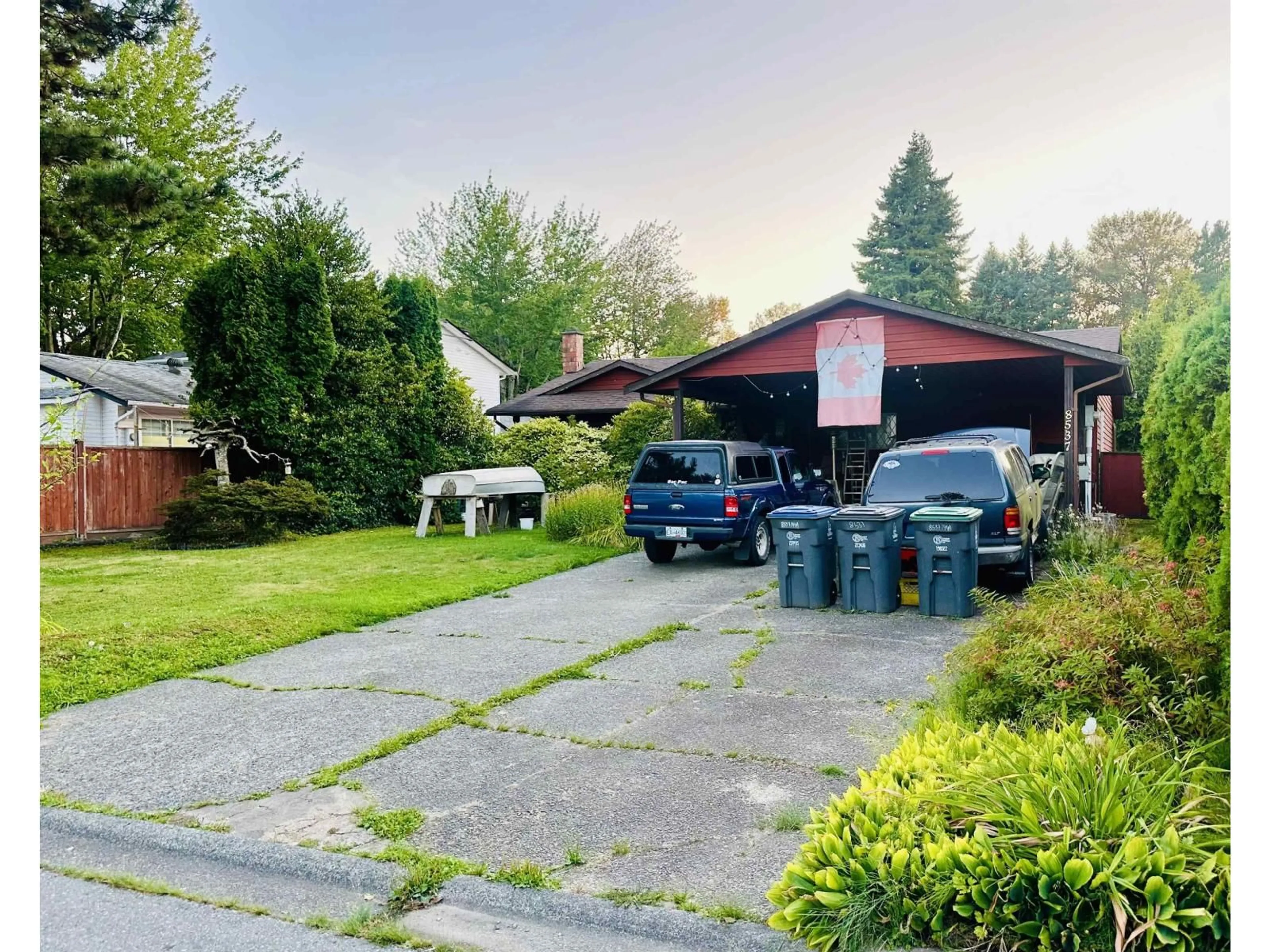 A pic from outside/outdoor area/front of a property/back of a property/a pic from drone, street for 8537 144A, Surrey British Columbia V3S5T7