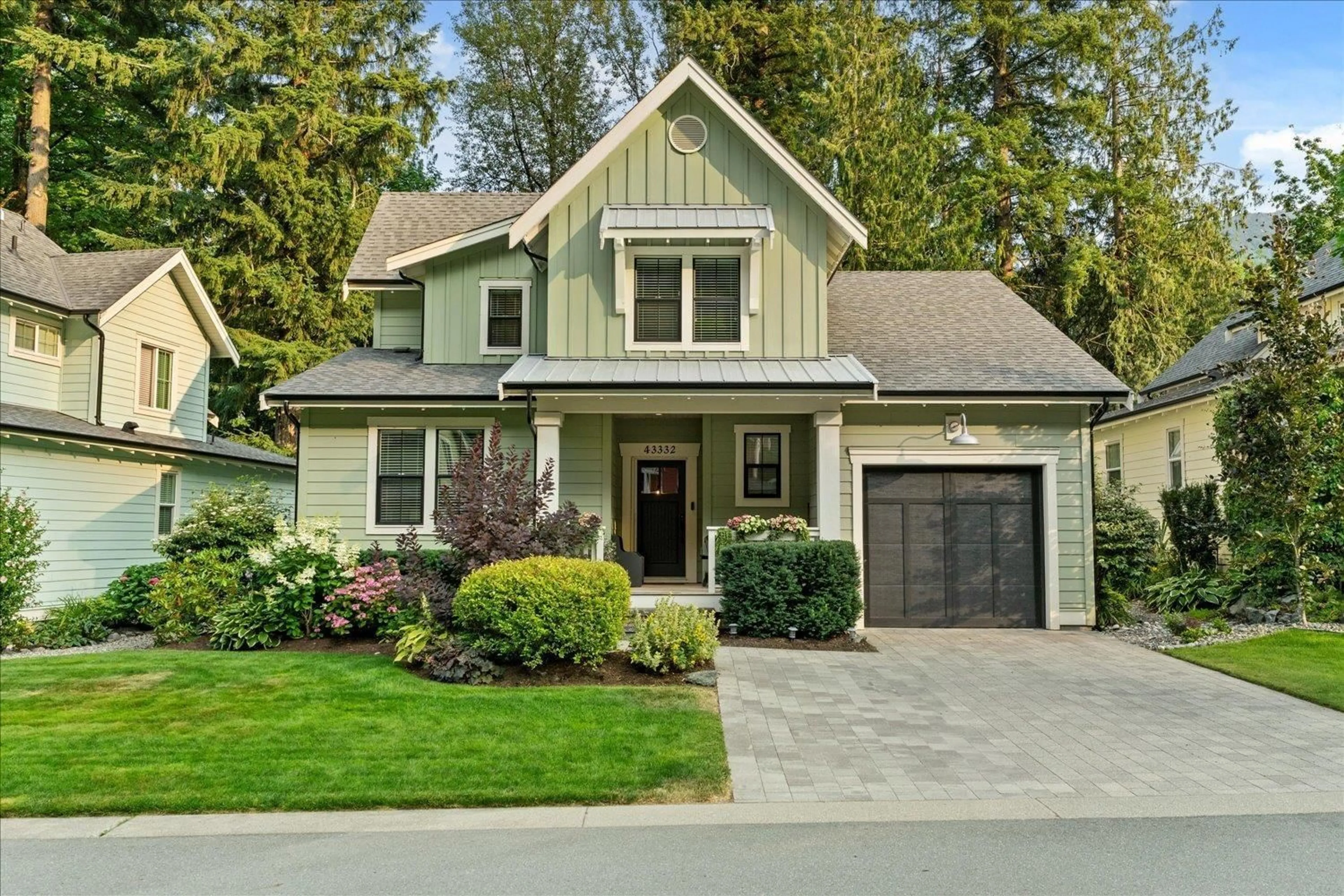 Home with vinyl exterior material, street for 43332 WATER MILL WAY, Lindell Beach British Columbia V2R0Z4