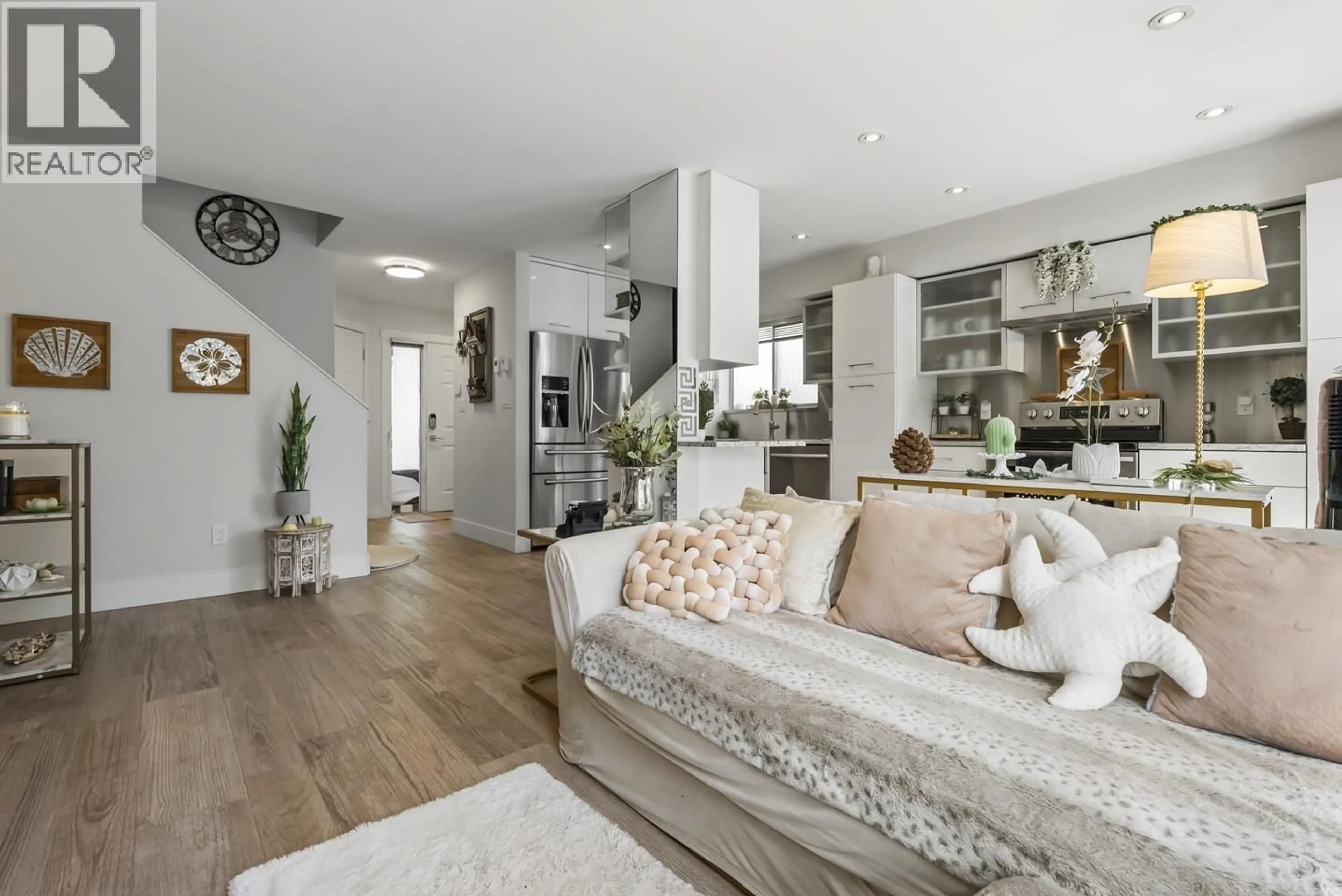 Living room with furniture, unknown for 103 - 2211 NO 4 ROAD, Richmond British Columbia V6X3X1
