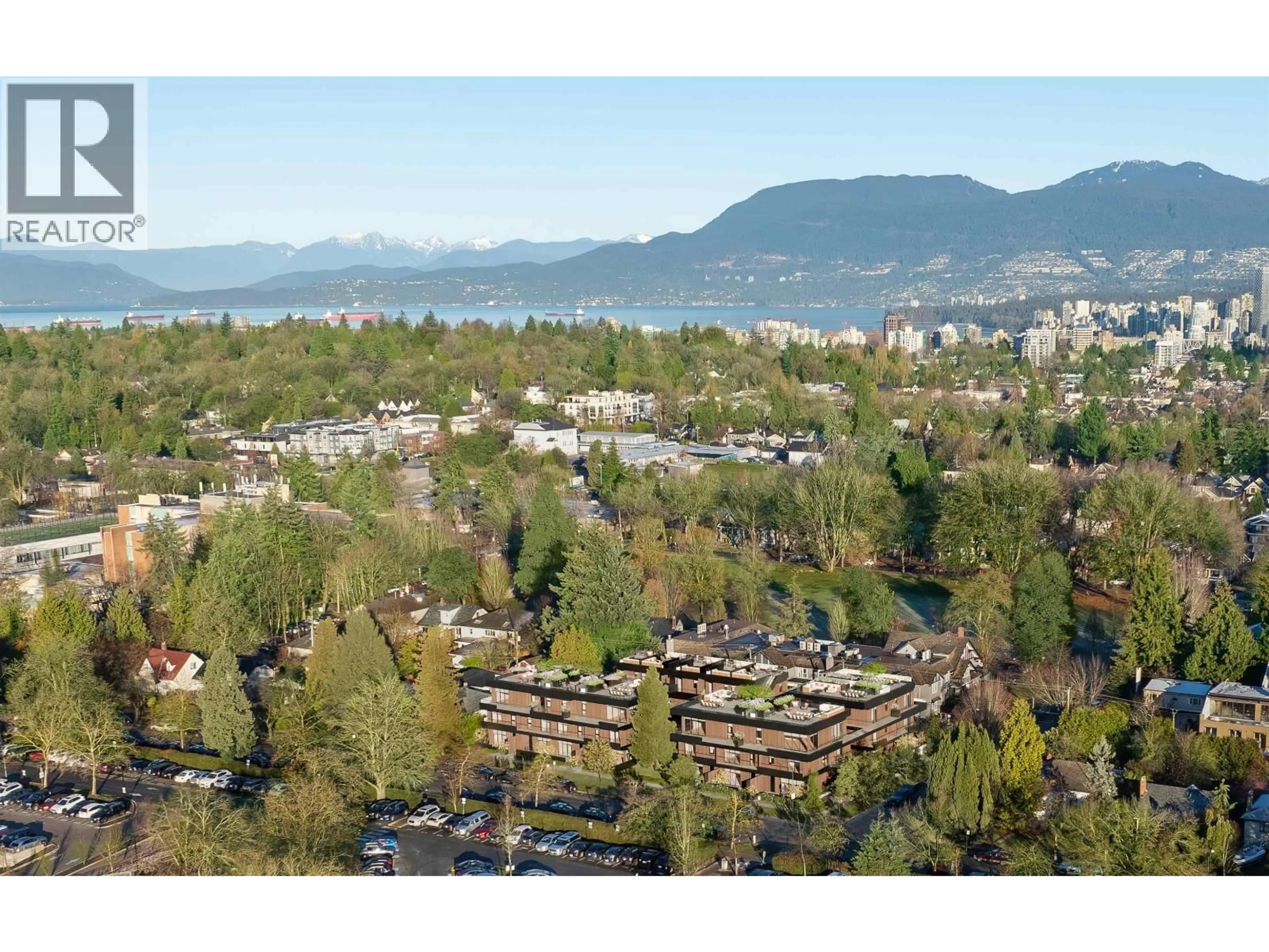 A pic from outside/outdoor area/front of a property/back of a property/a pic from drone, mountain view for 805 28TH STREET, Vancouver British Columbia V5Z2G6