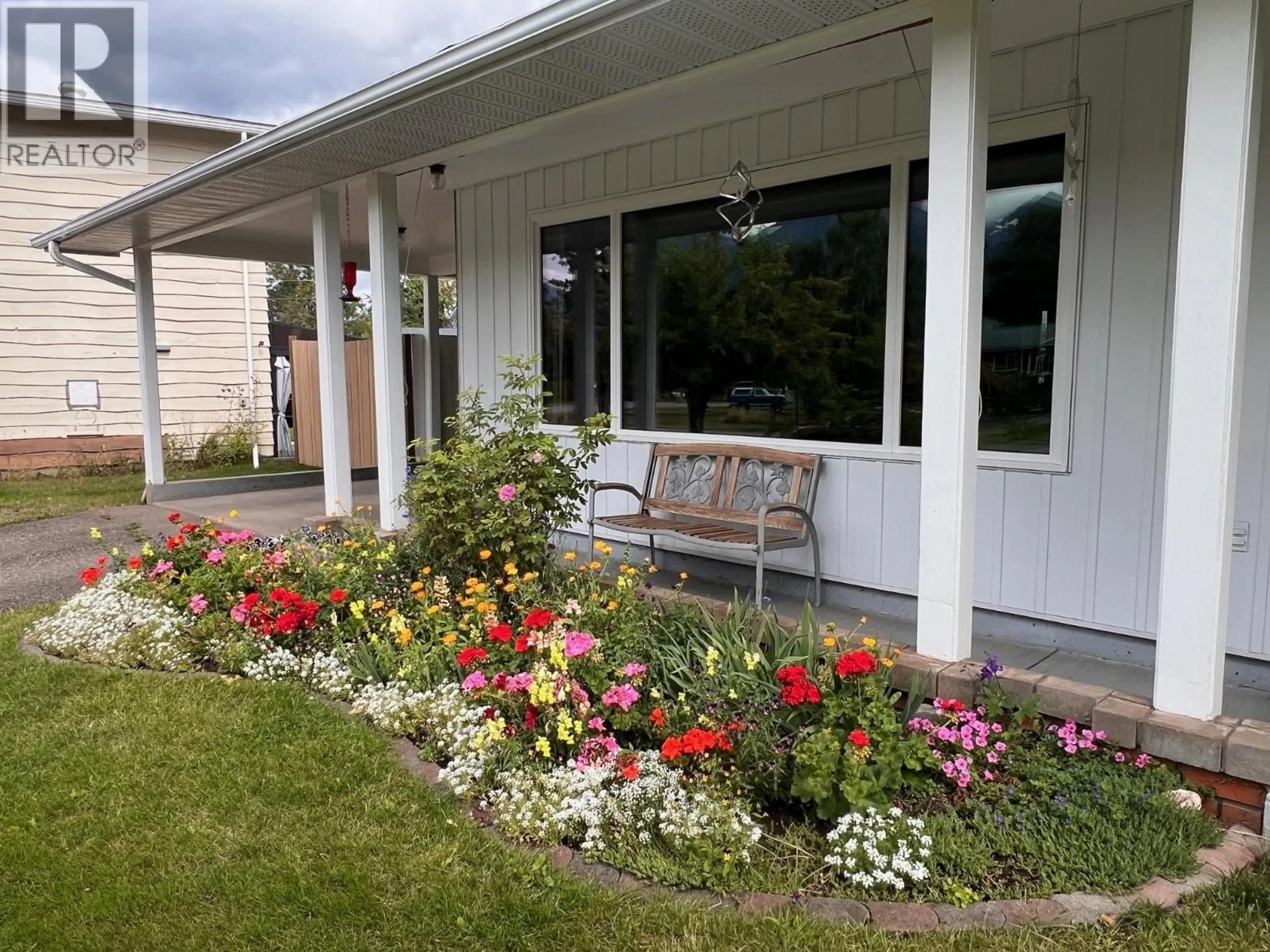 Patio, street for 4172 7TH AVENUE, Smithers British Columbia V0J2N0