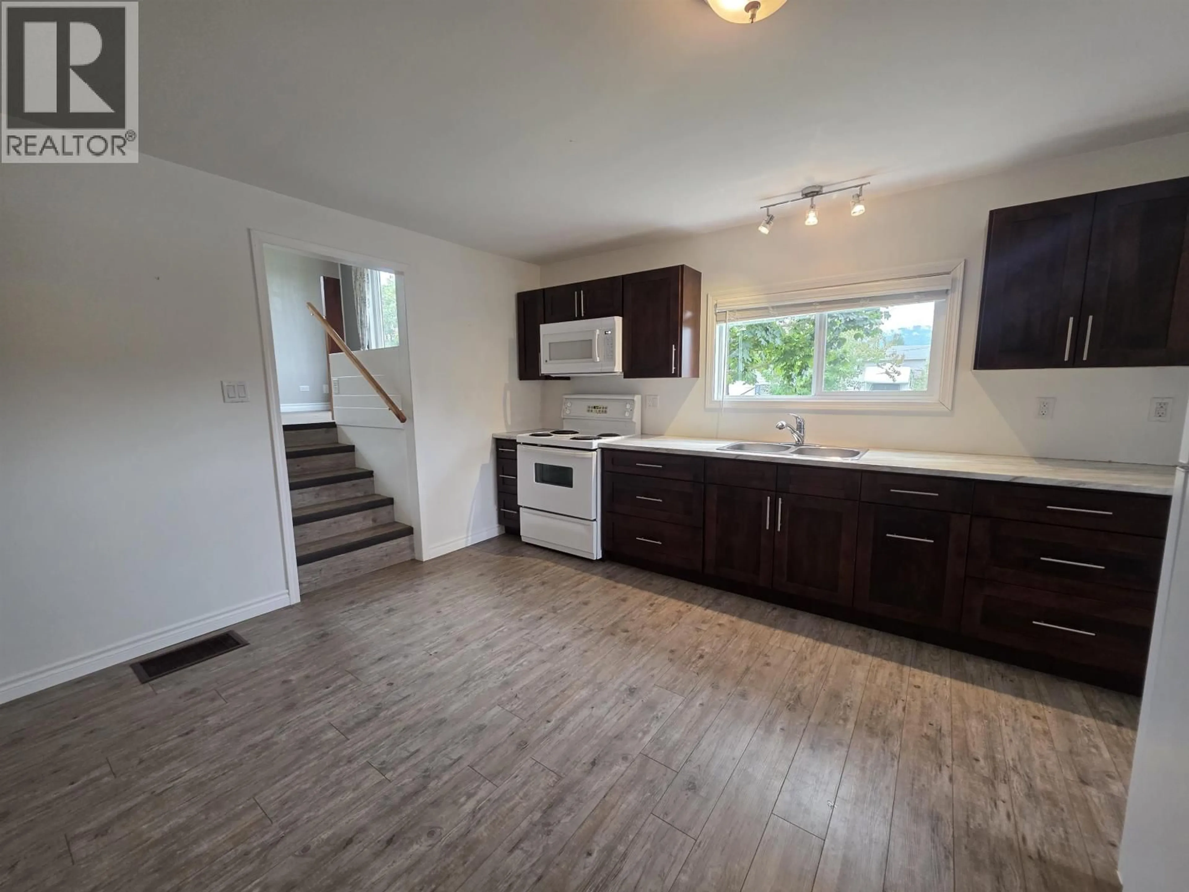 Open concept kitchen, unknown for 2706 KEEFER STREET, Terrace British Columbia V8G2L2