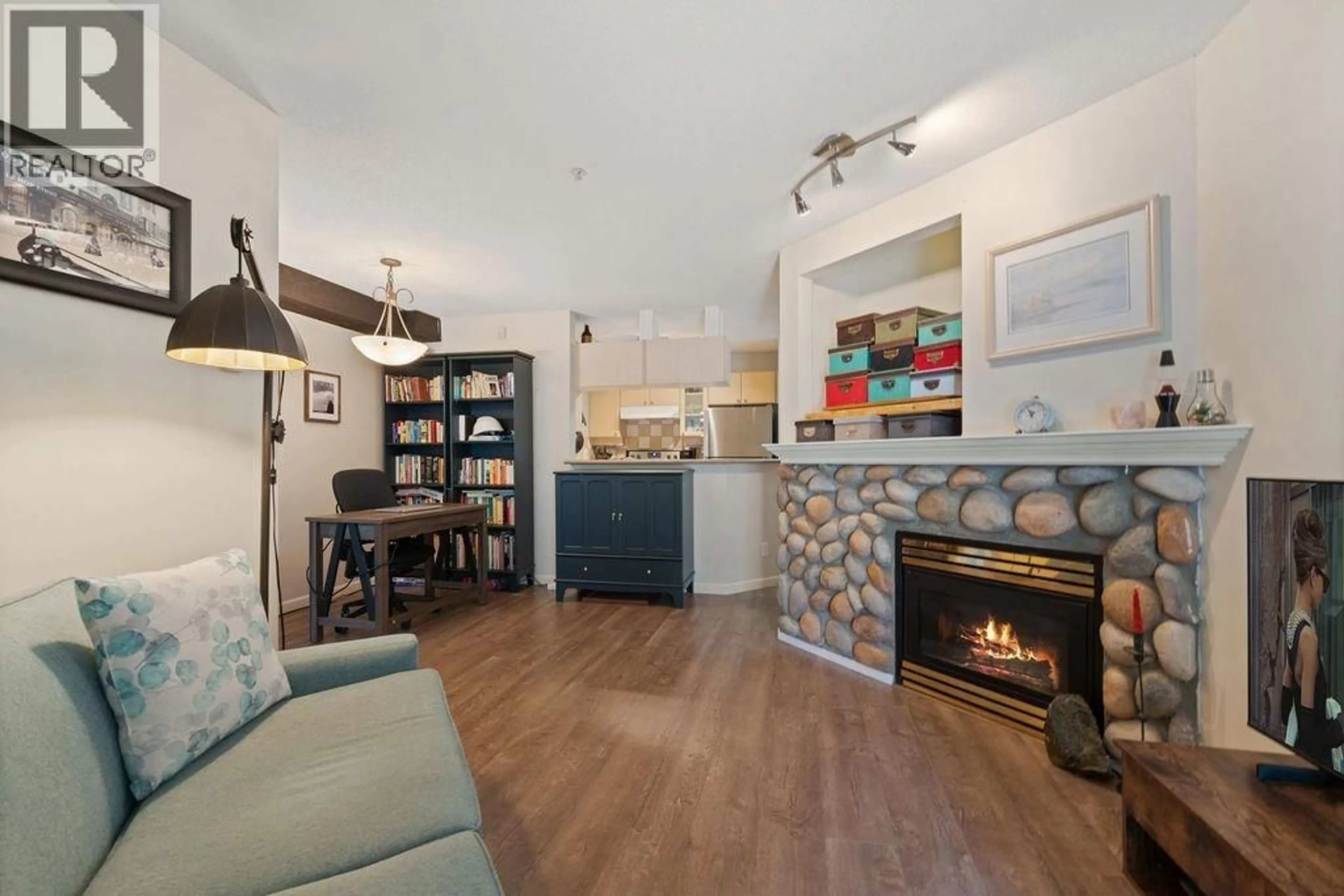 Open concept kitchen, unknown for 132 - 5600 ANDREWS ROAD, Richmond British Columbia V7E6N1