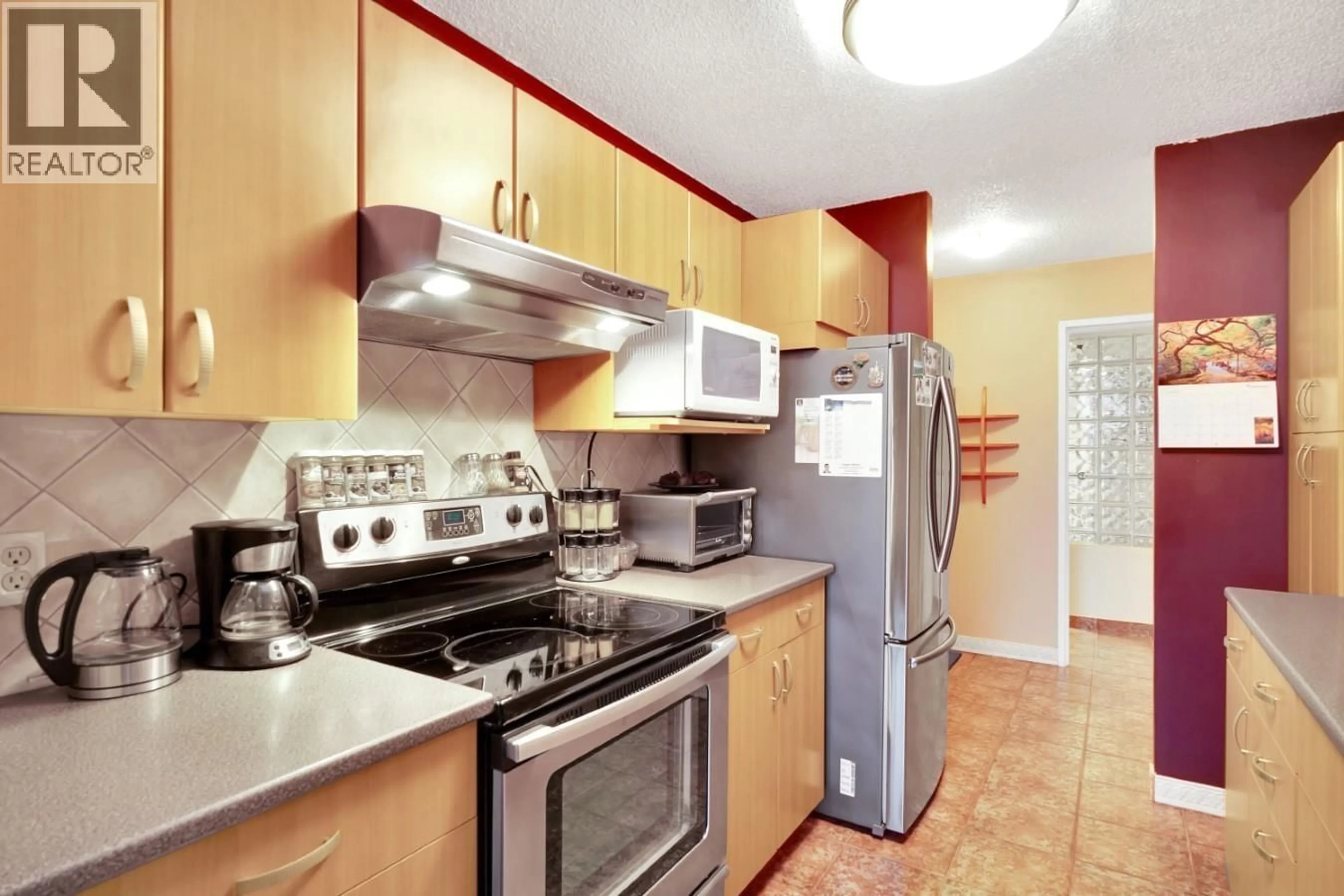 Standard kitchen, unknown for 1502 - 2020 BELLWOOD AVENUE, Burnaby British Columbia V5B4P8