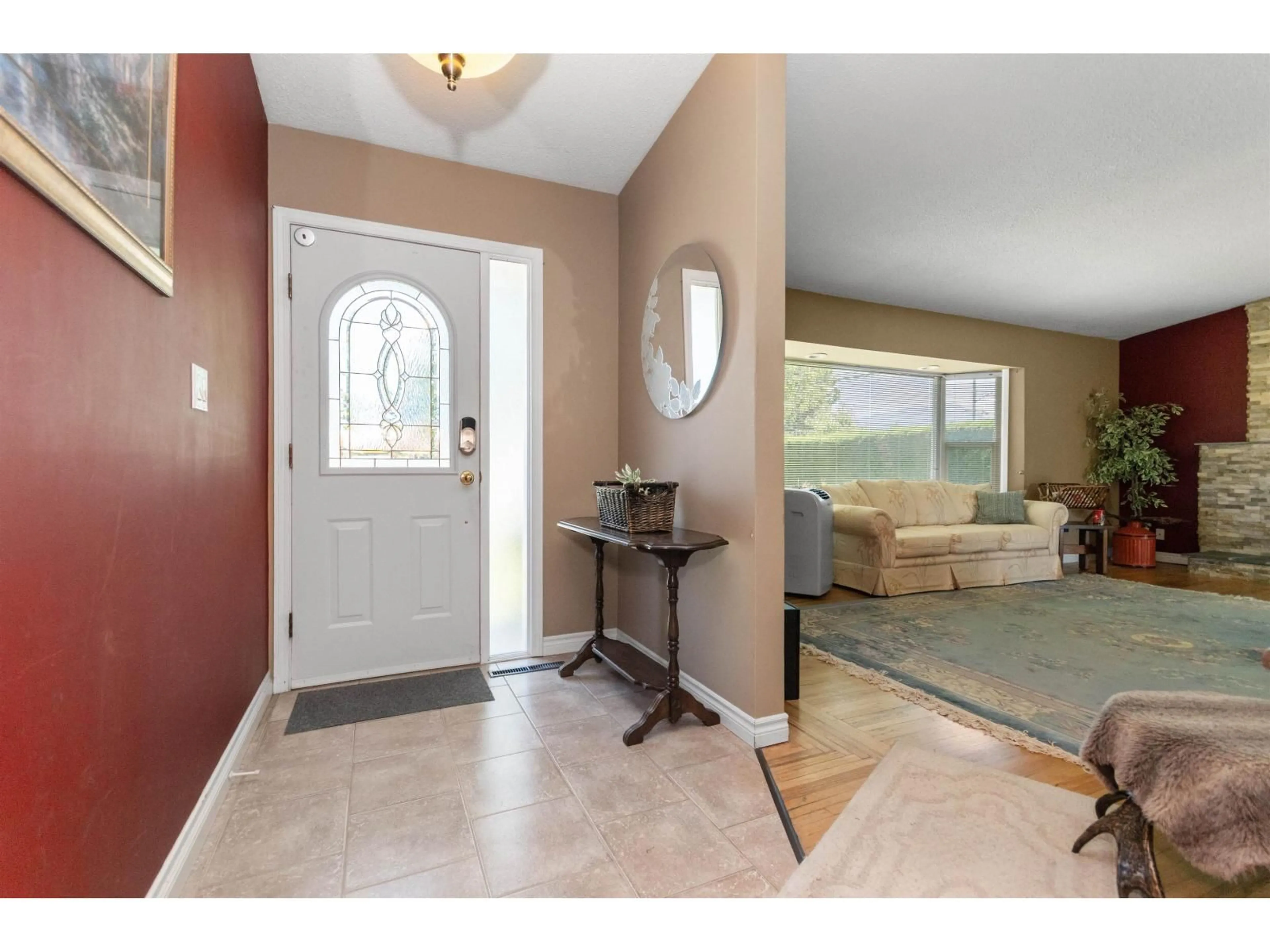 Indoor entryway for 9565 CARLETON STREET, Chilliwack British Columbia V2P6E2