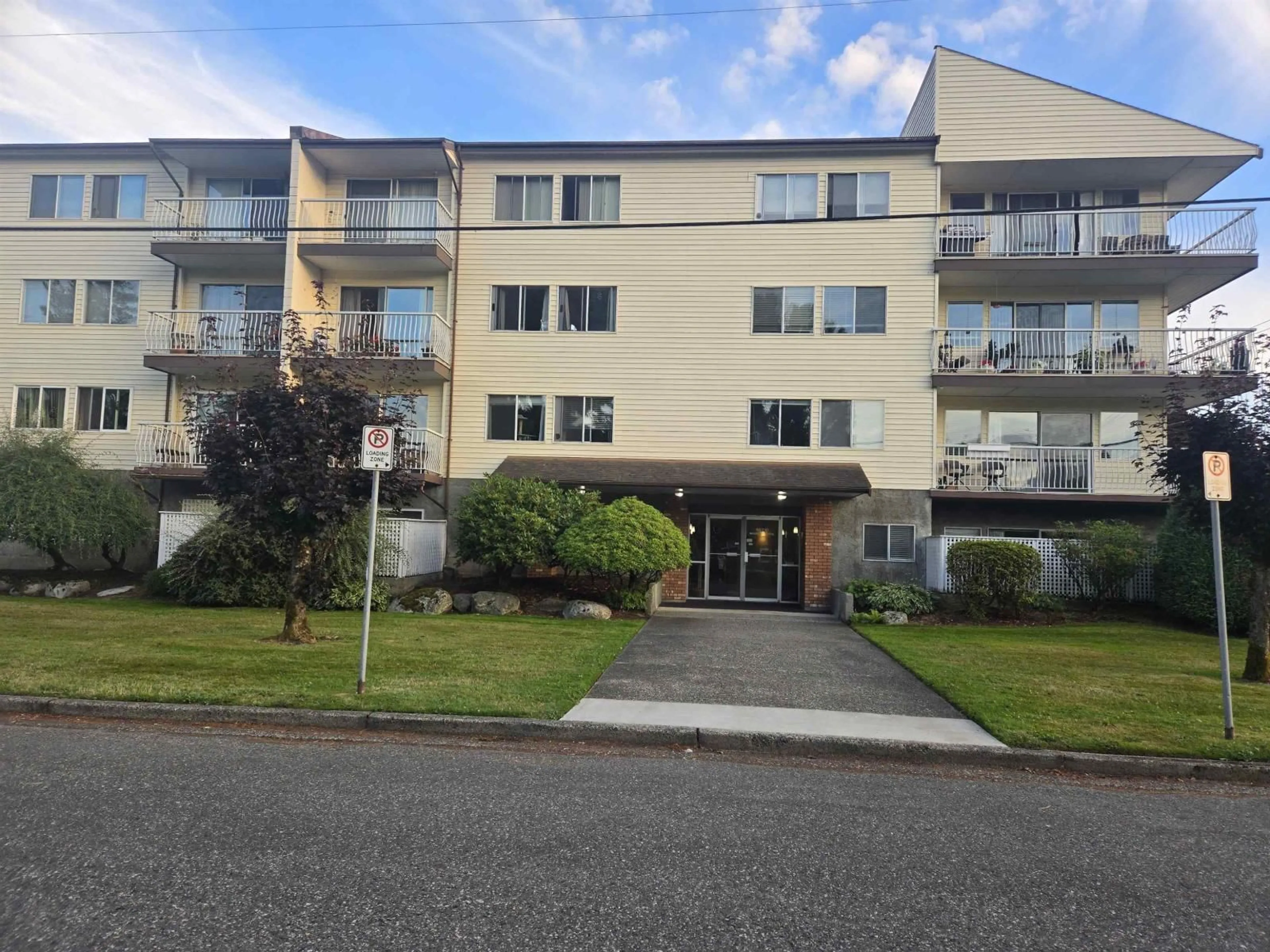 Unknown for 4 - 46210 MARGARET AVENUE, Chilliwack British Columbia V2P2G9