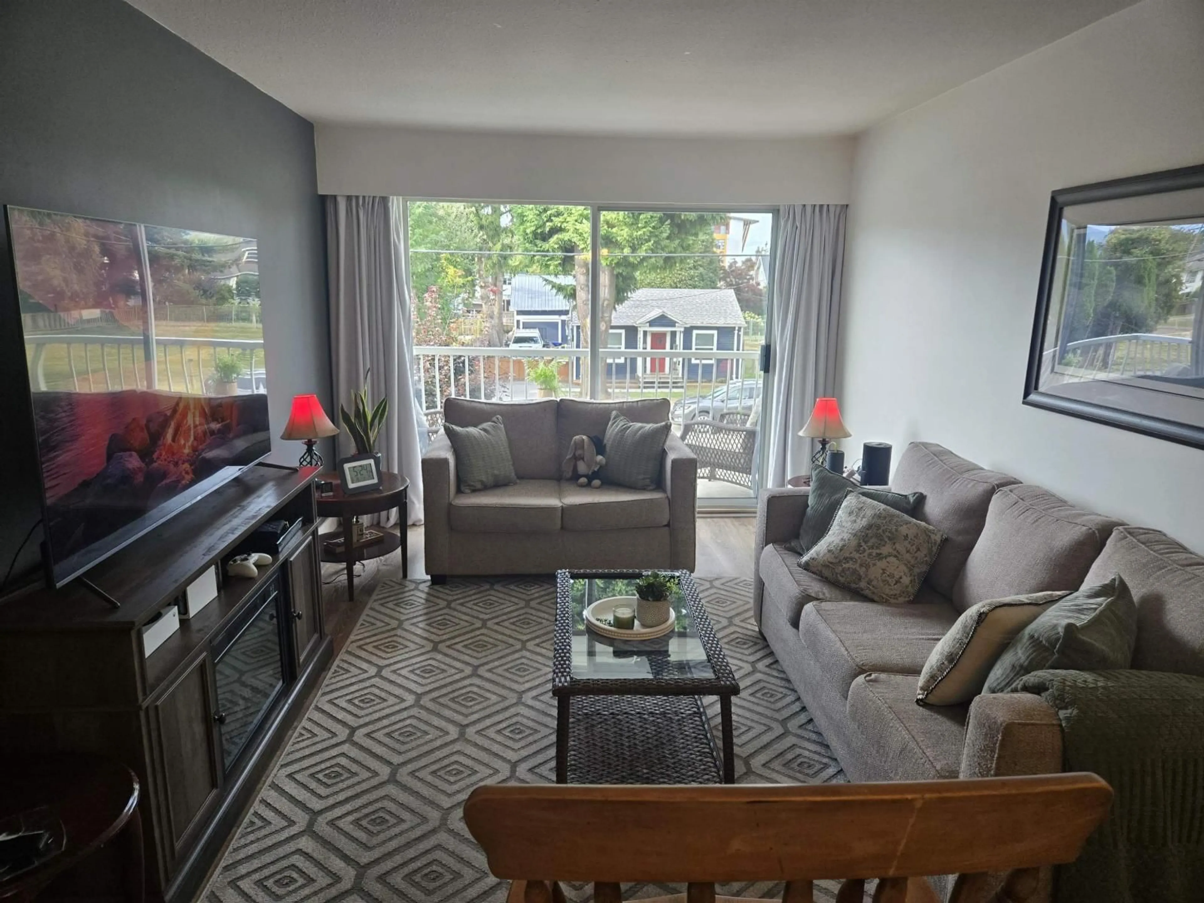 Living room with furniture, unknown for 4 - 46210 MARGARET AVENUE, Chilliwack British Columbia V2P2G9