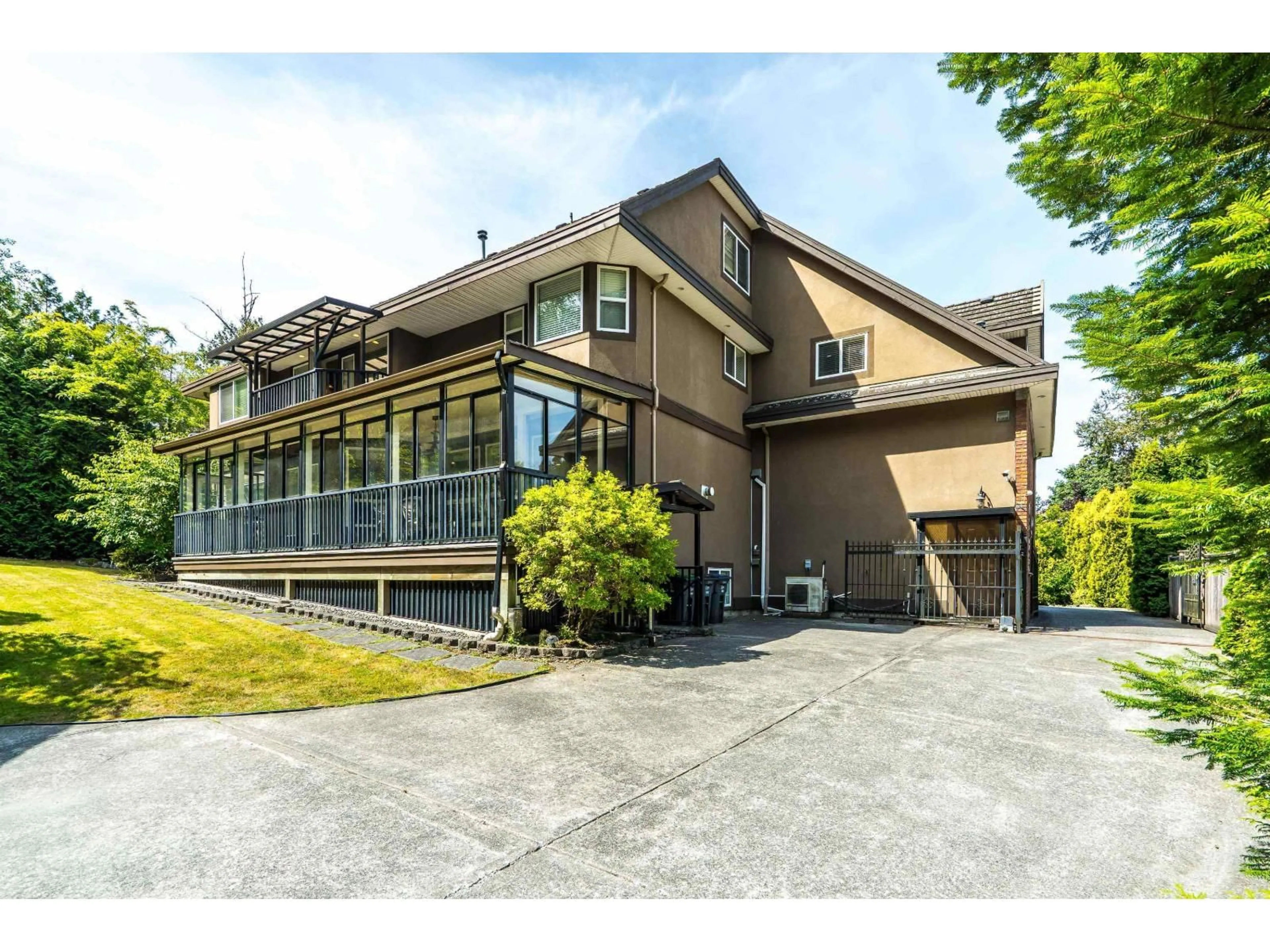 Unknown for 11324 161, Surrey British Columbia V4N4P5