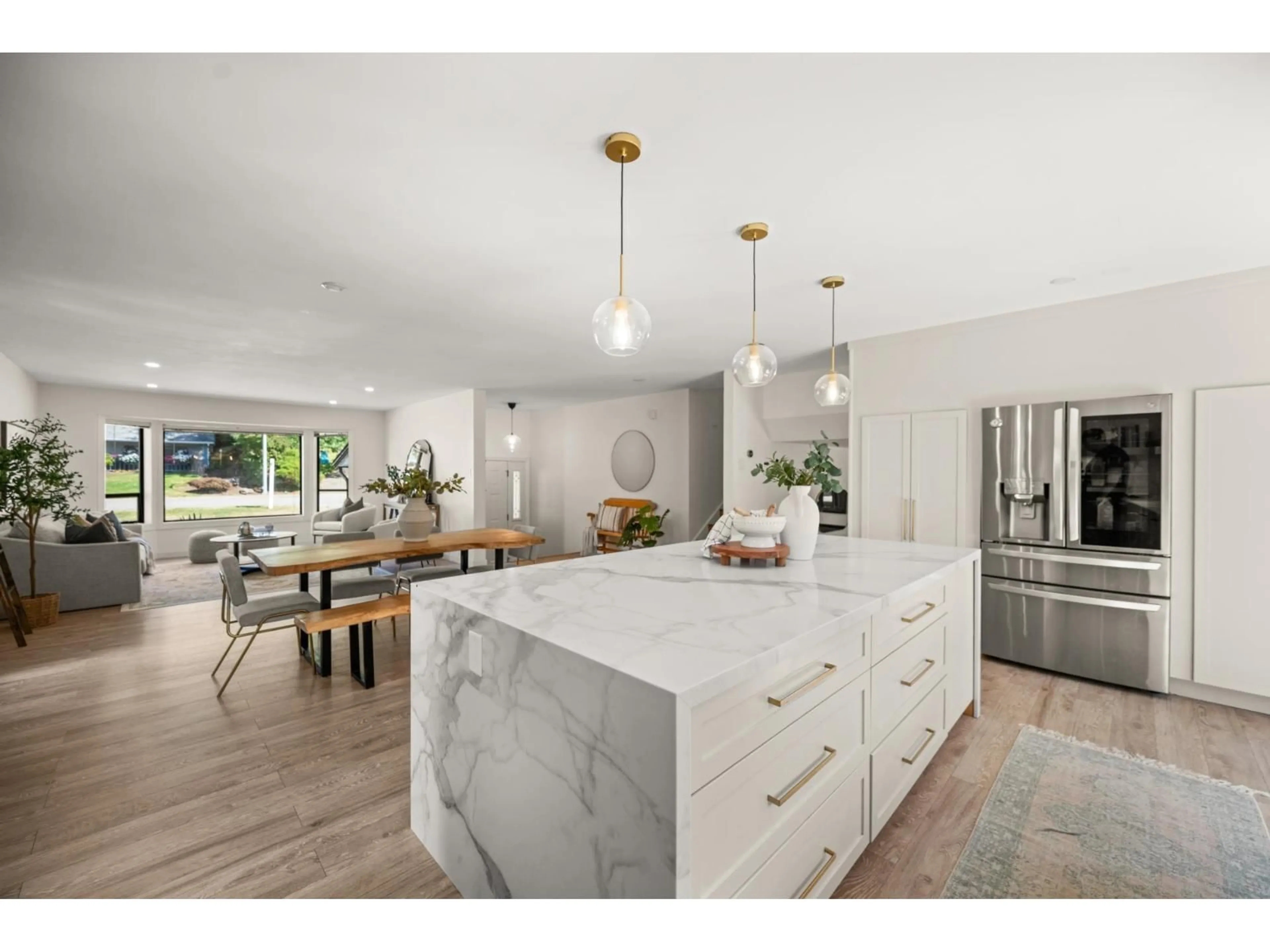 Open concept kitchen, unknown for 2865 GLENSHIEL, Abbotsford British Columbia V3G1G8