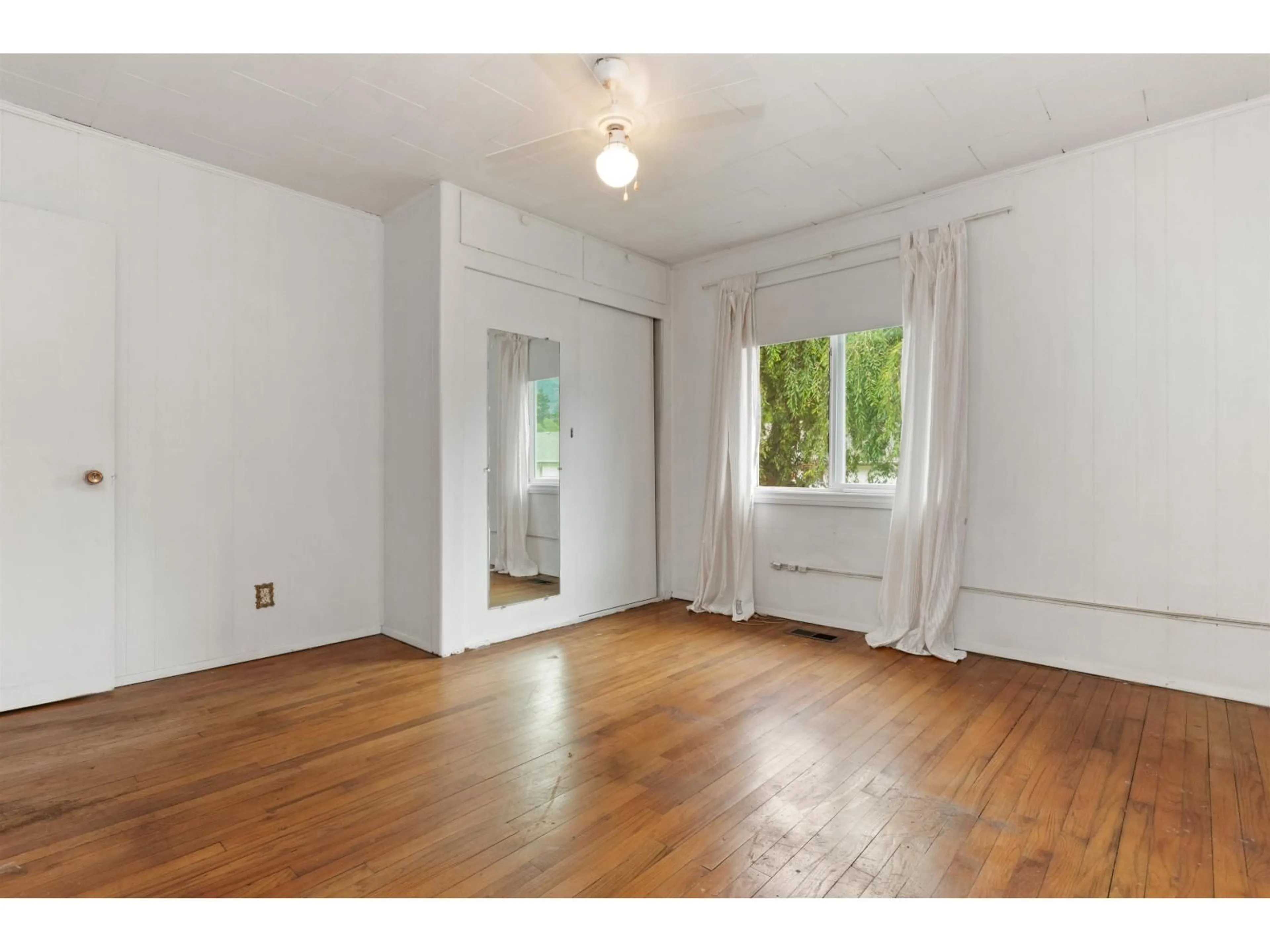 A pic of a room for 653 HEMLOCK AVENUE, Hope British Columbia V0X1L0