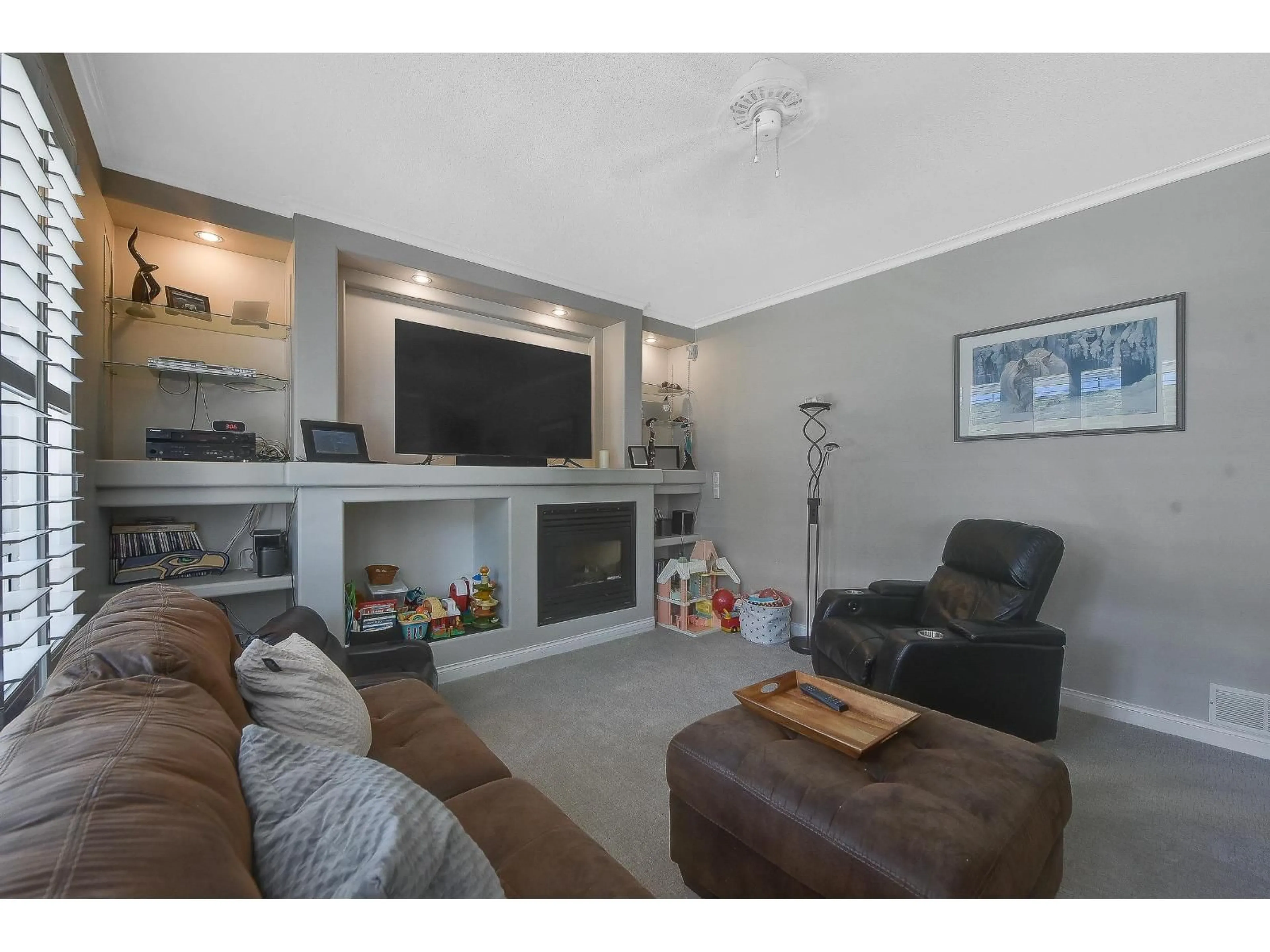 Living room with furniture, unknown for 14676 73A, Surrey British Columbia V3S9G4