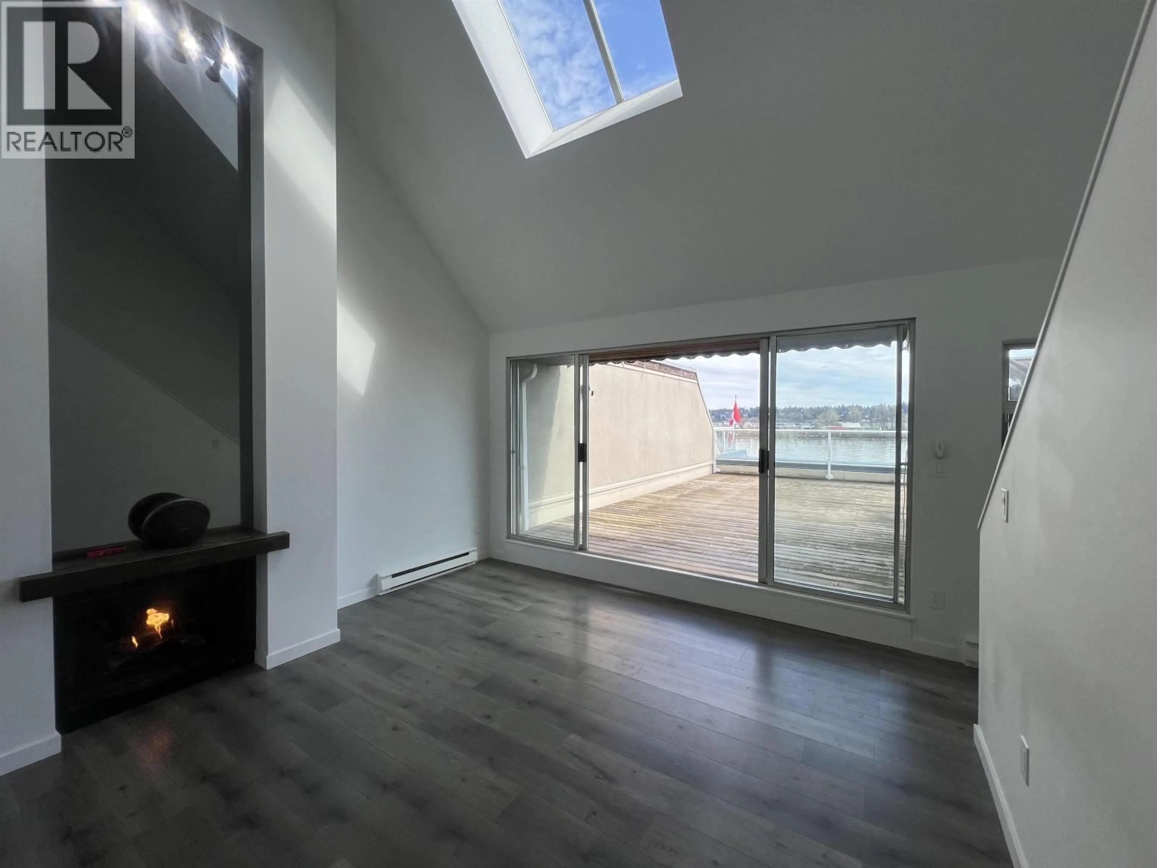 A pic of a room for 404 - 3 K DE K COURT, New Westminster British Columbia V3M6B6