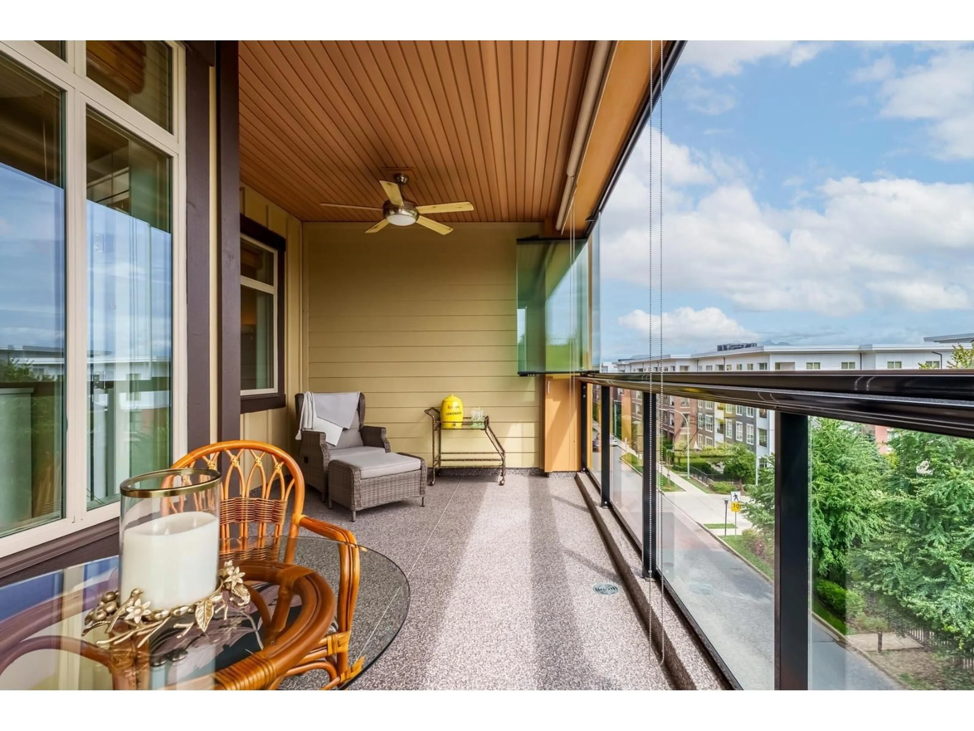 Balcony in the apartment, water/lake/river/ocean view for 434 - 8067 207, Langley British Columbia V2Y0P1