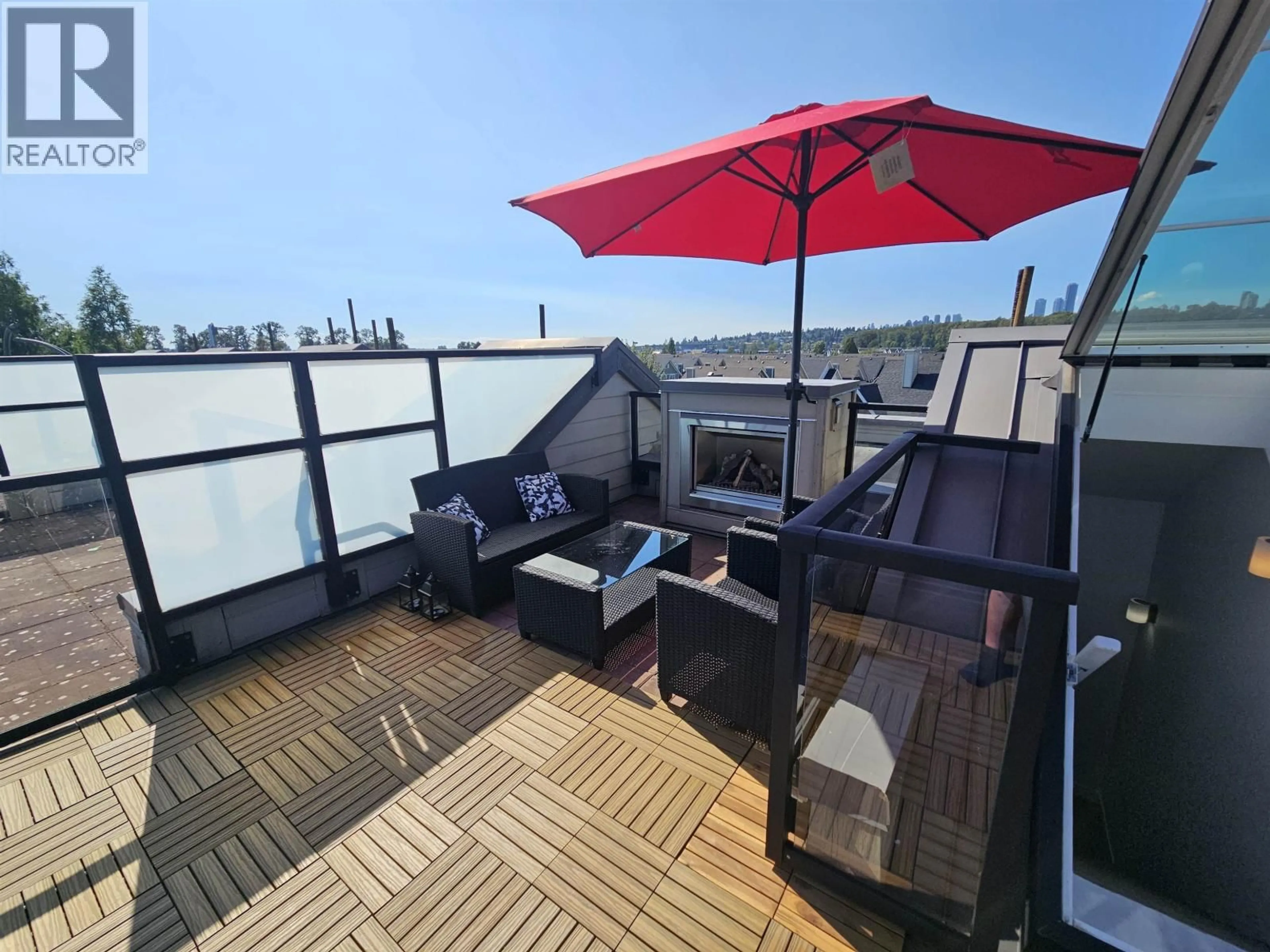 Patio, water/lake/river/ocean view for 5 - 230 SALTER STREET, New Westminster British Columbia V3M0G1