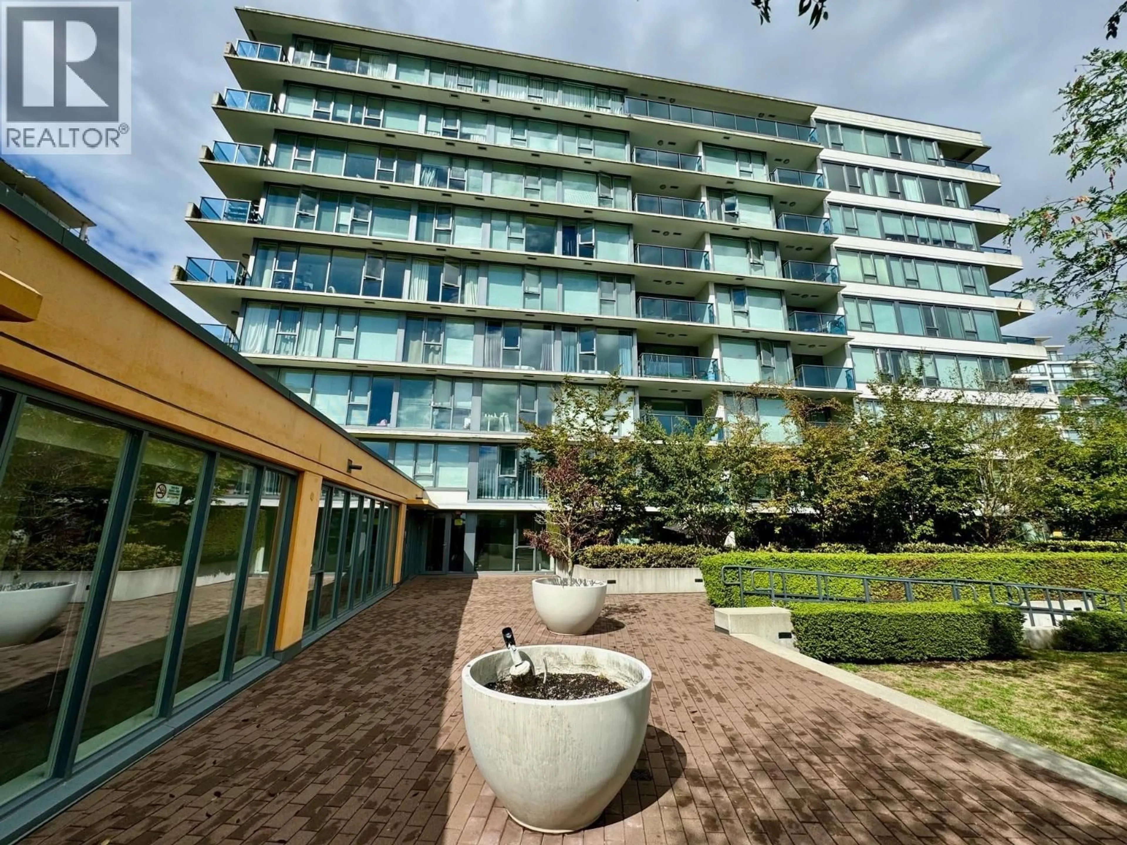 Patio, building for 609 - 7117 ELMBRIDGE WAY, Richmond British Columbia V6X0J2