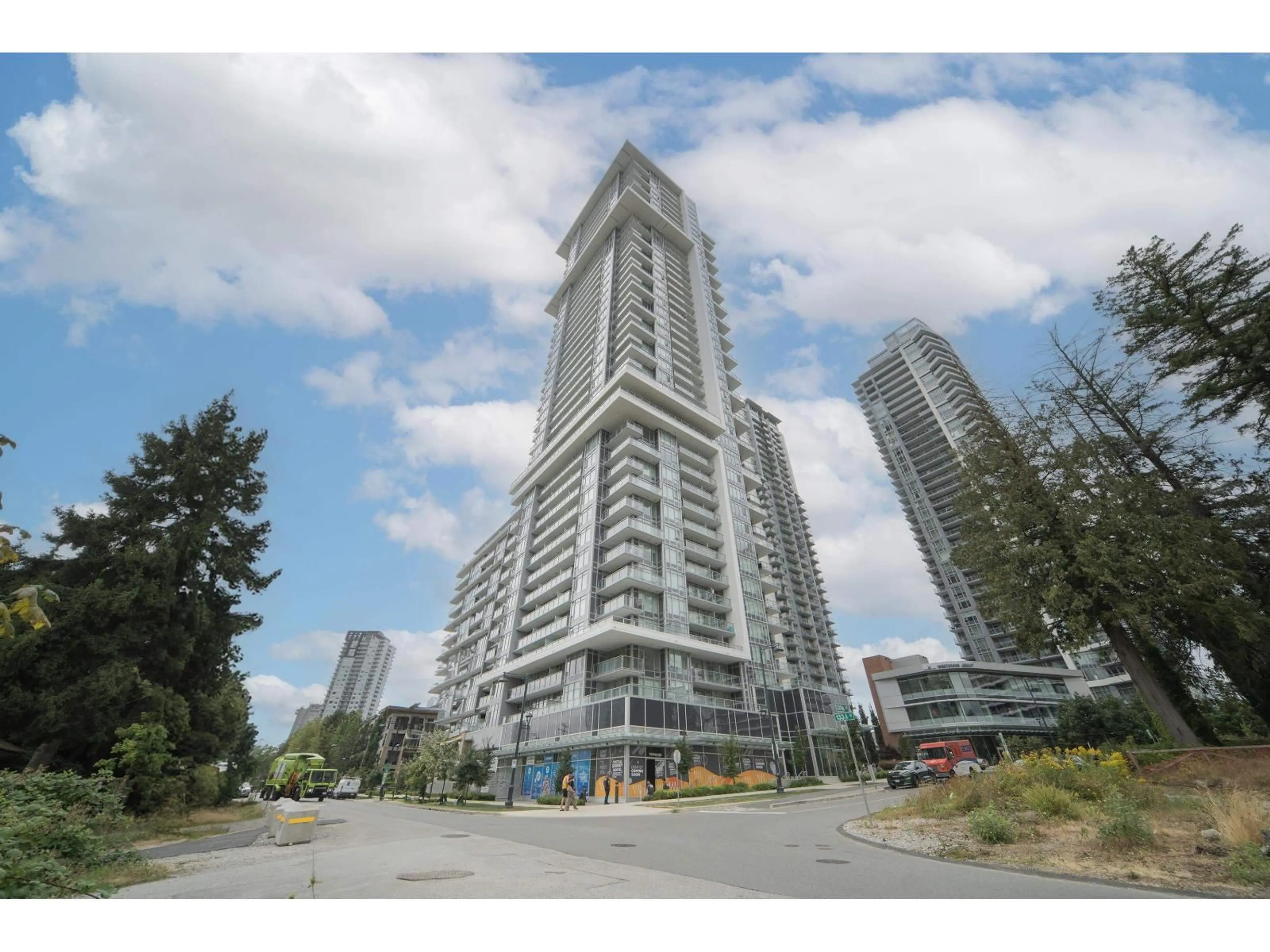 Unknown for 3204 - 13350 CENTRAL, Surrey British Columbia V3T0S1