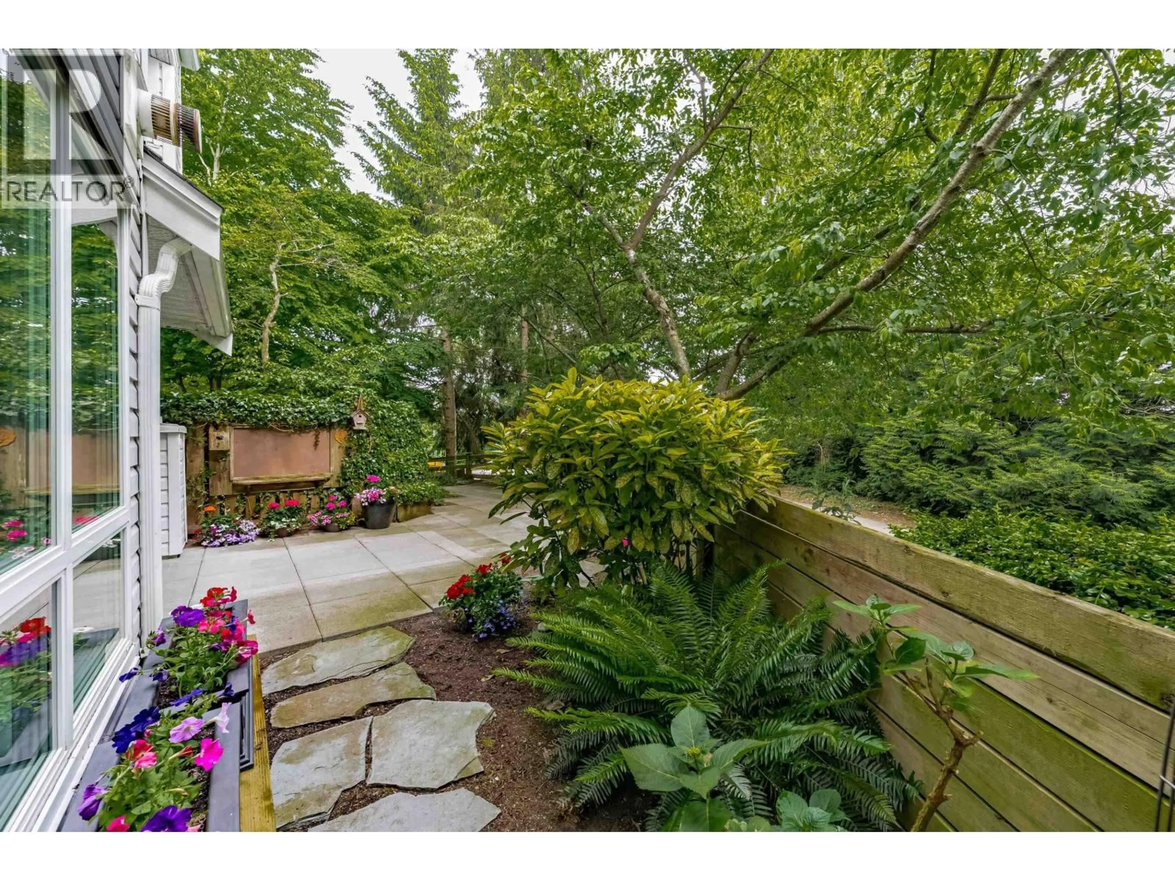 Patio, unknown for 125 - 12639 NO. 2 ROAD, Richmond British Columbia V7E6N6