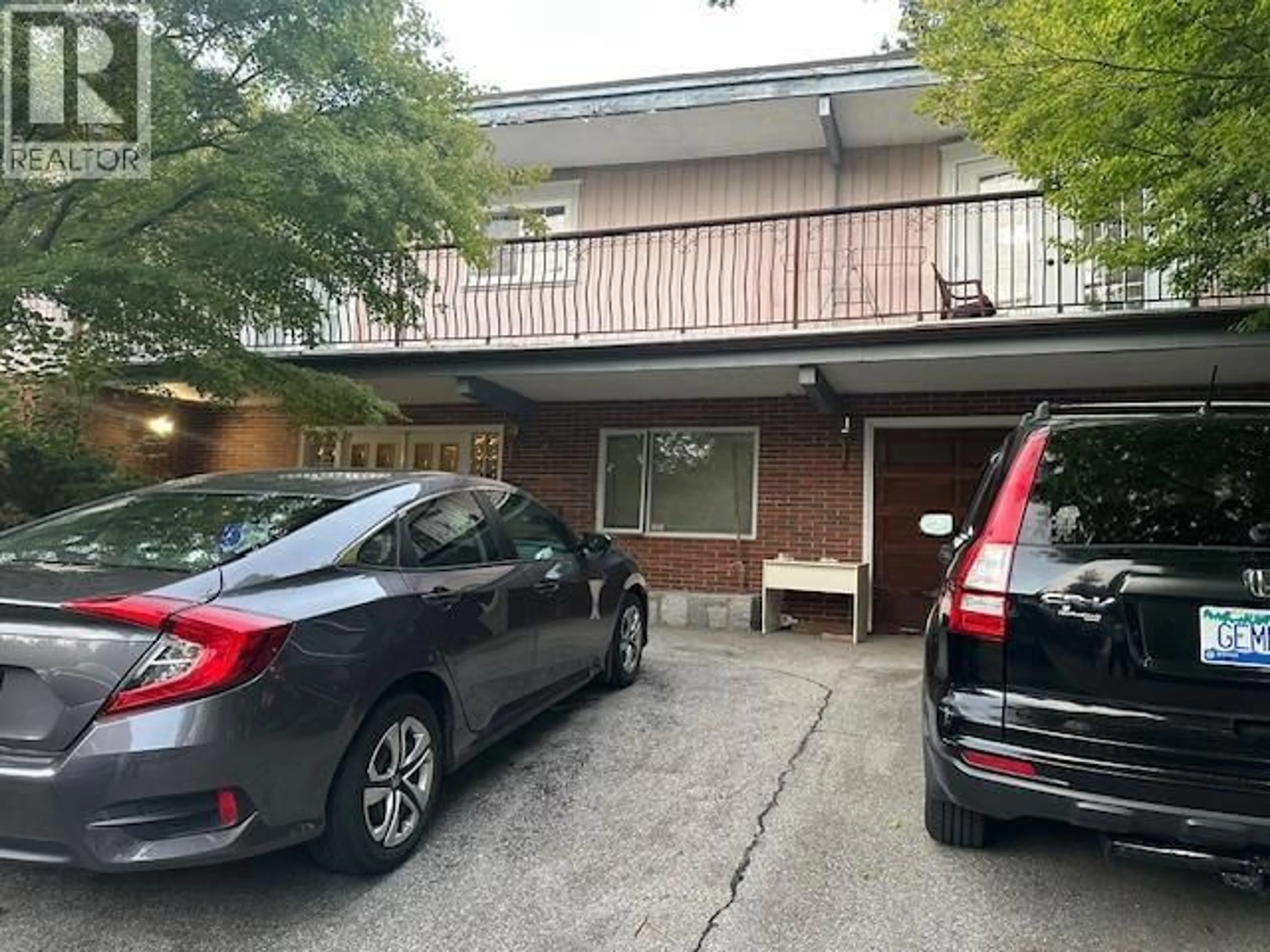 A pic from outside/outdoor area/front of a property/back of a property/a pic from drone, street for 711 EDGAR AVENUE, Coquitlam British Columbia V3K2J3