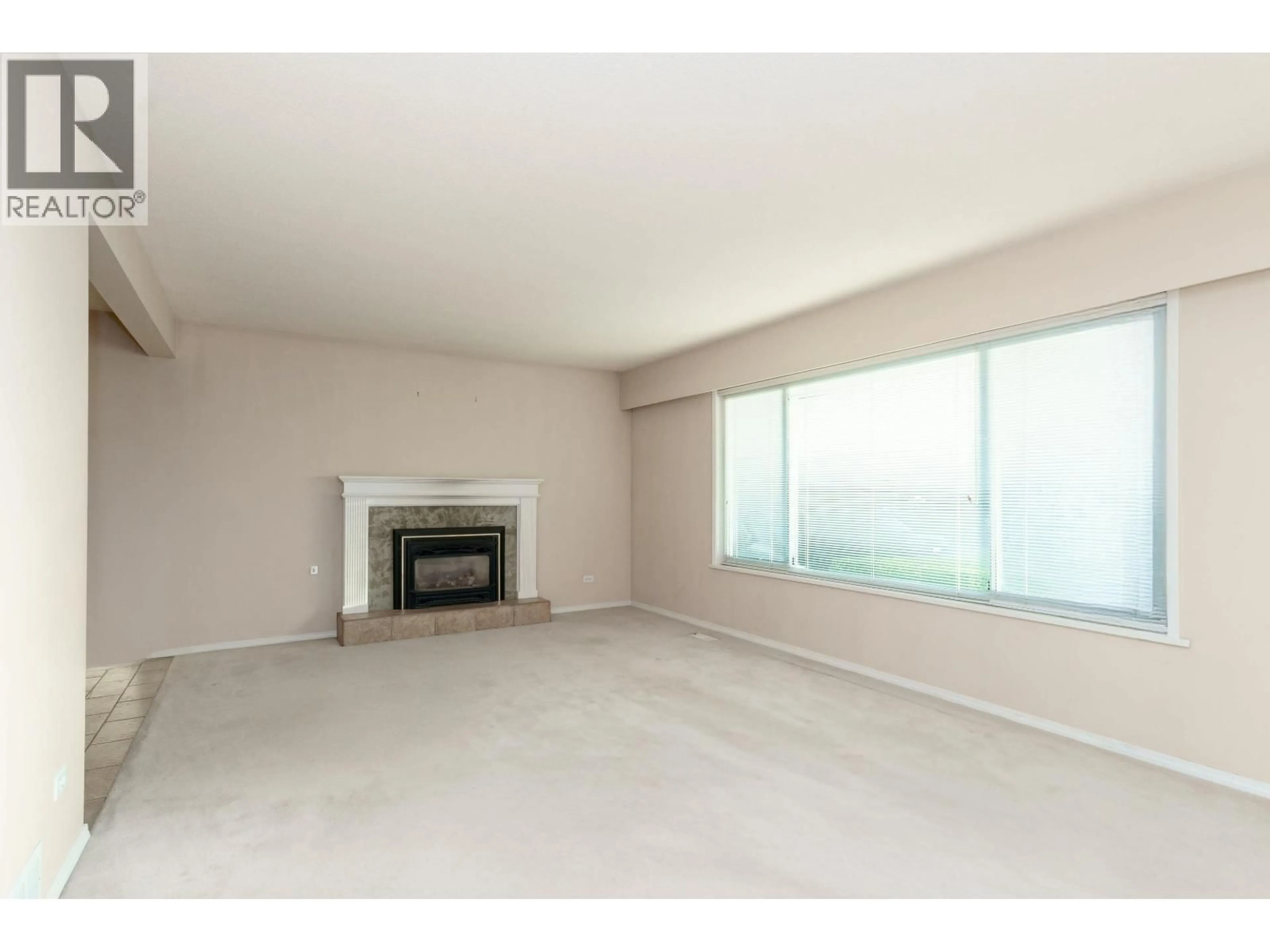 A pic of a room for 11542 WOOD STREET, Maple Ridge British Columbia V2X4Z9