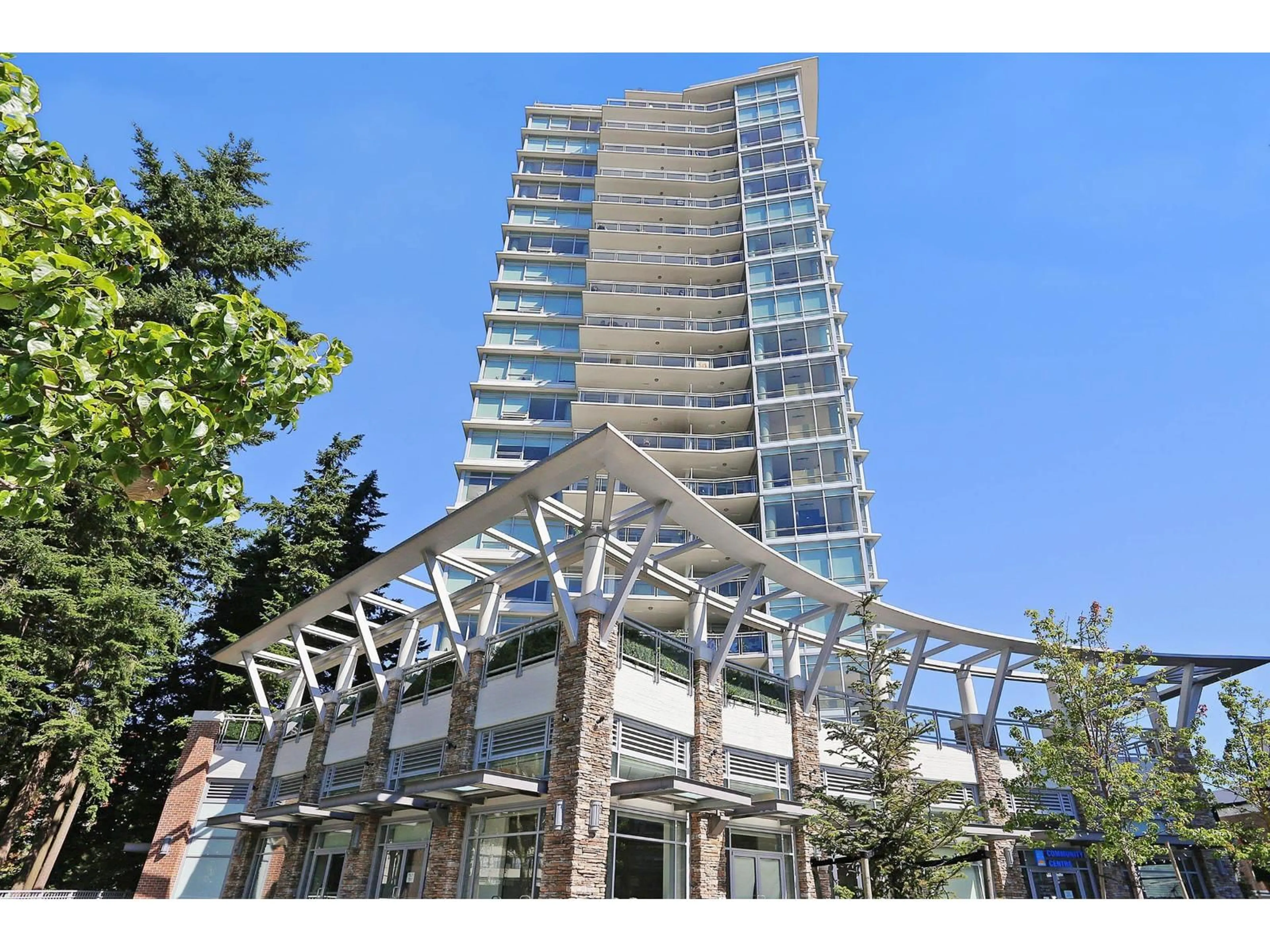 Indoor foyer for 1207 - 15152 RUSSELL, White Rock British Columbia V4B0A3