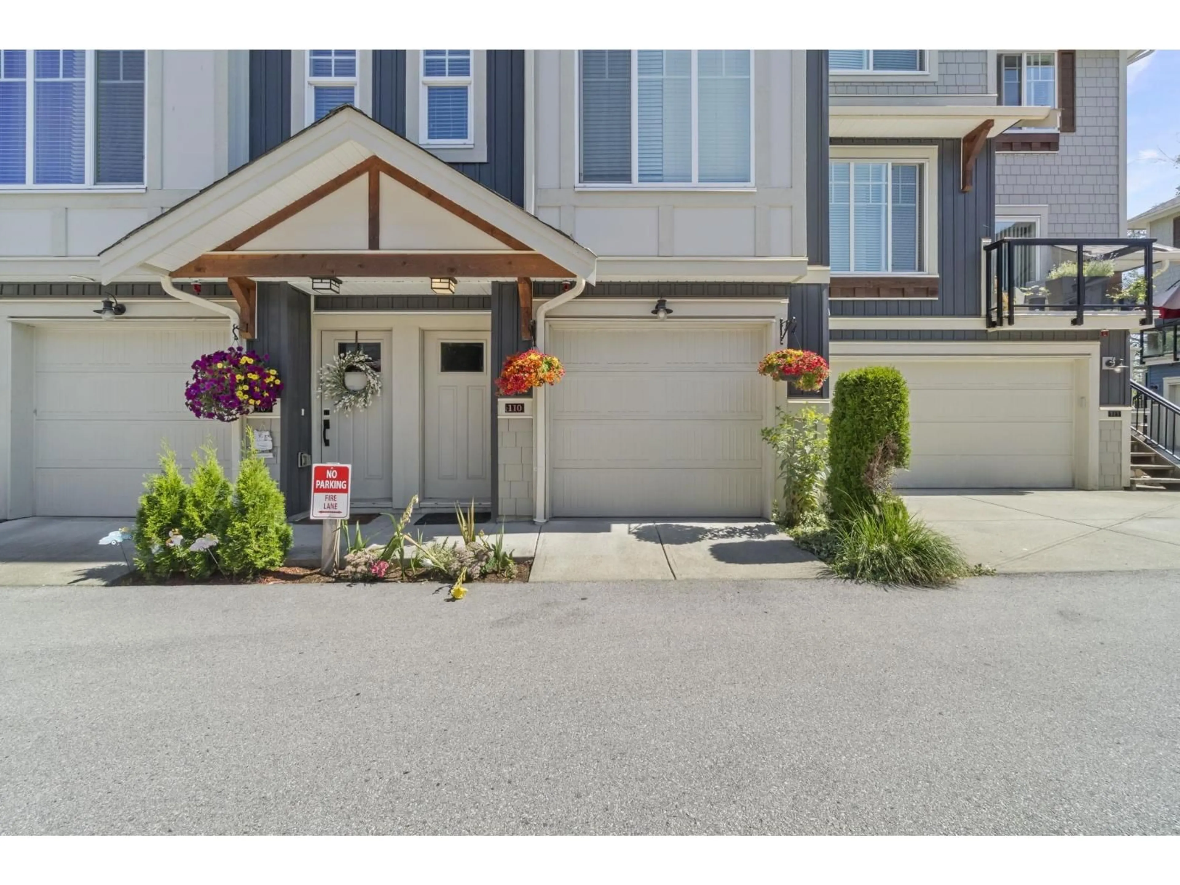 Unknown for 110 - 20498 82, Langley British Columbia V2Y0V1