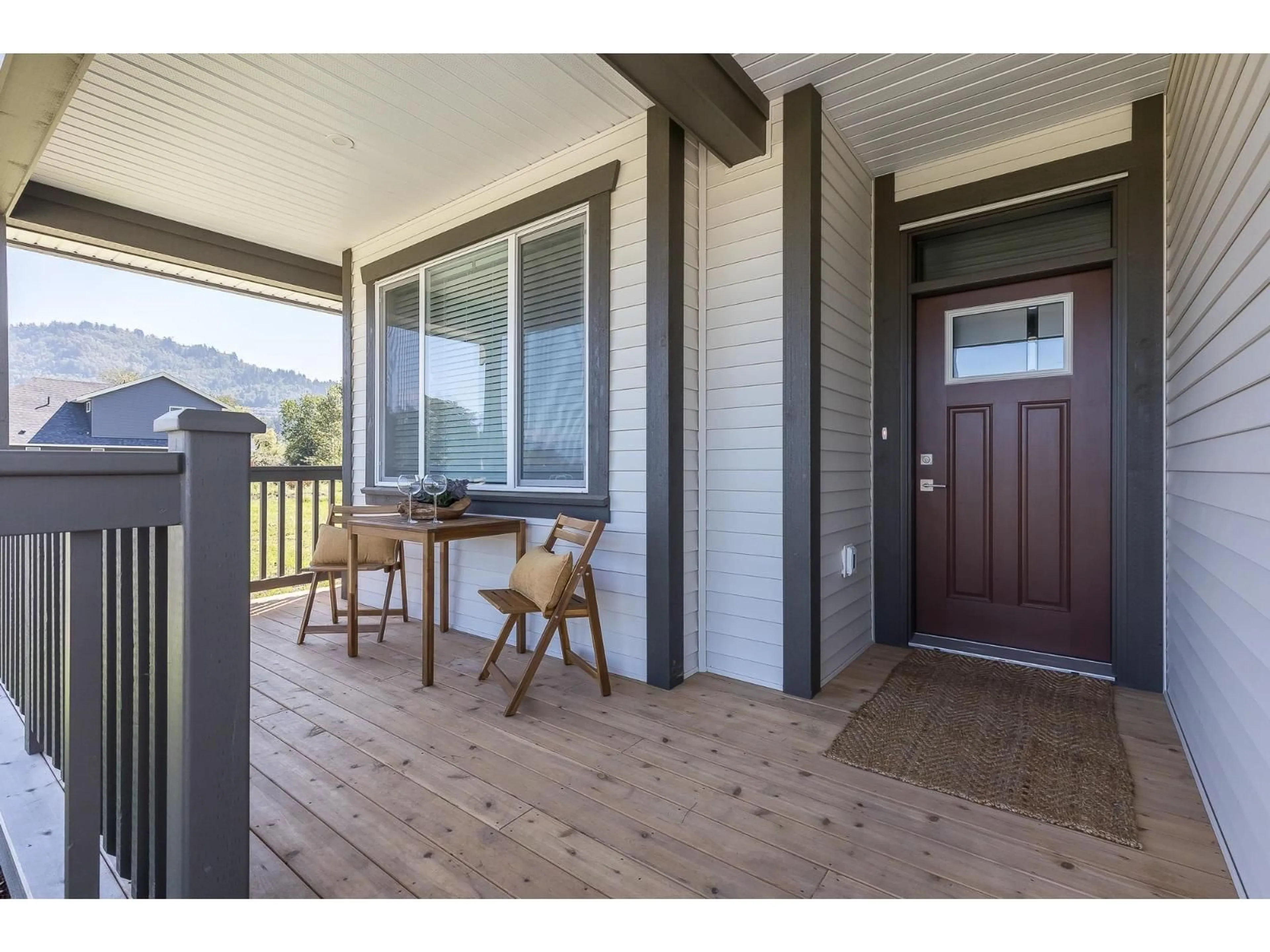 Indoor entryway for 79 - 6211 CHILLIWACK RIVER ROAD, Chilliwack British Columbia V2R6A7