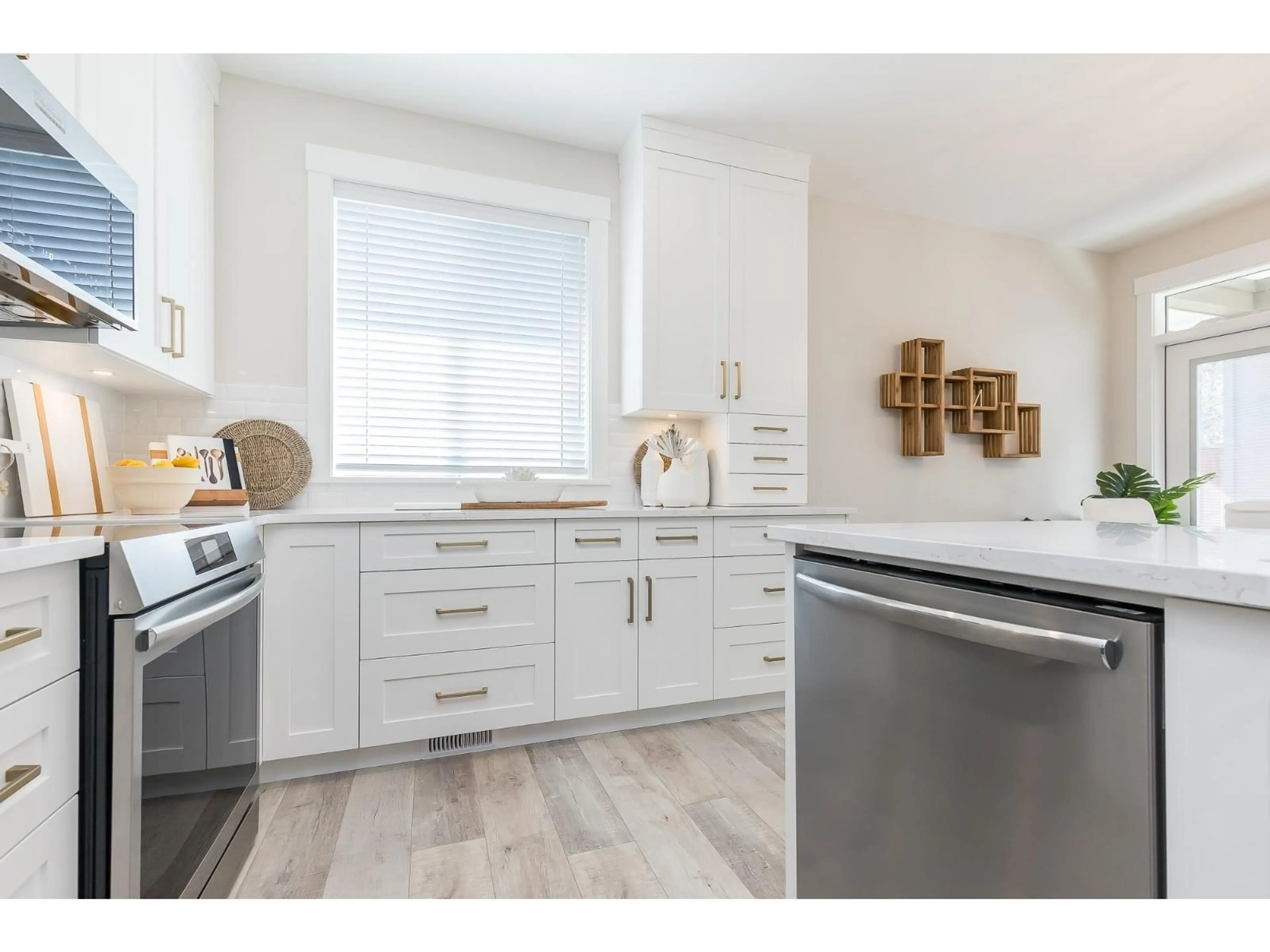 Open concept kitchen, unknown for 79 - 6211 CHILLIWACK RIVER ROAD, Chilliwack British Columbia V2R6A7