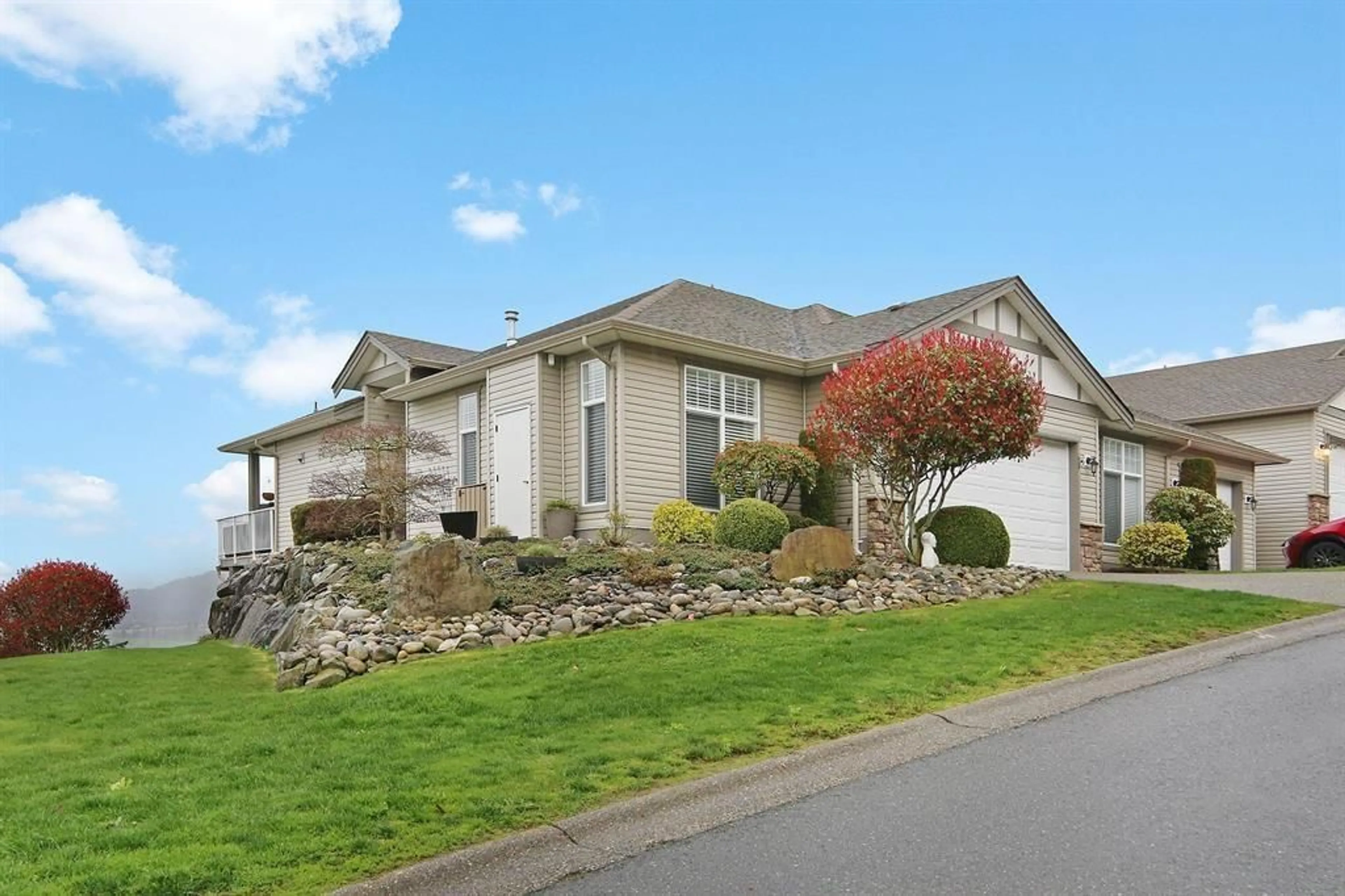 Home with vinyl exterior material, unknown for 47 - 8590 SUNRISE DRIVE, Chilliwack British Columbia V2R3Z4
