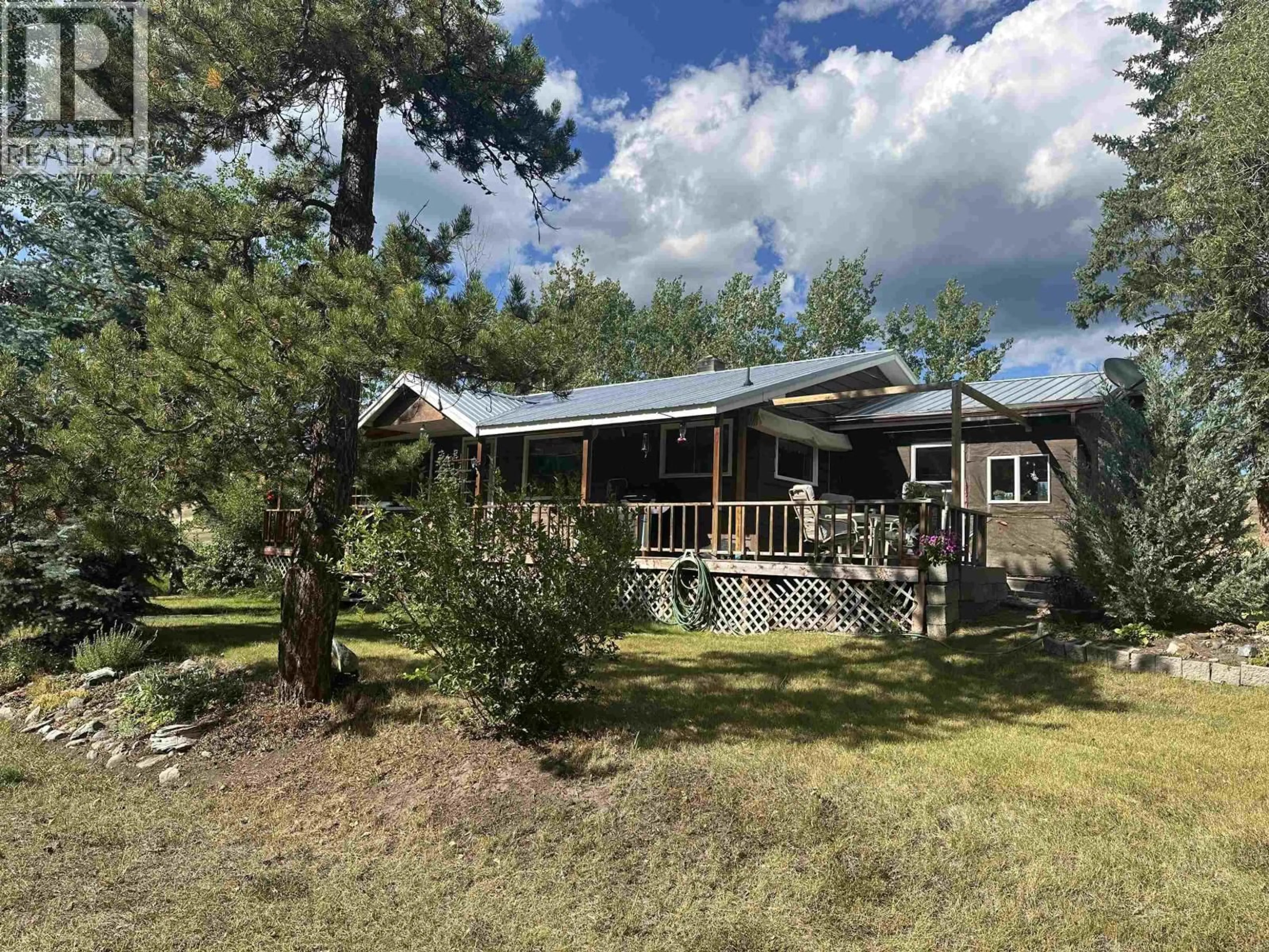 A pic from outside/outdoor area/front of a property/back of a property/a pic from drone, unknown for 4119 CARIBOO 97 HIGHWAY, Lac La Hache British Columbia V0K1P0