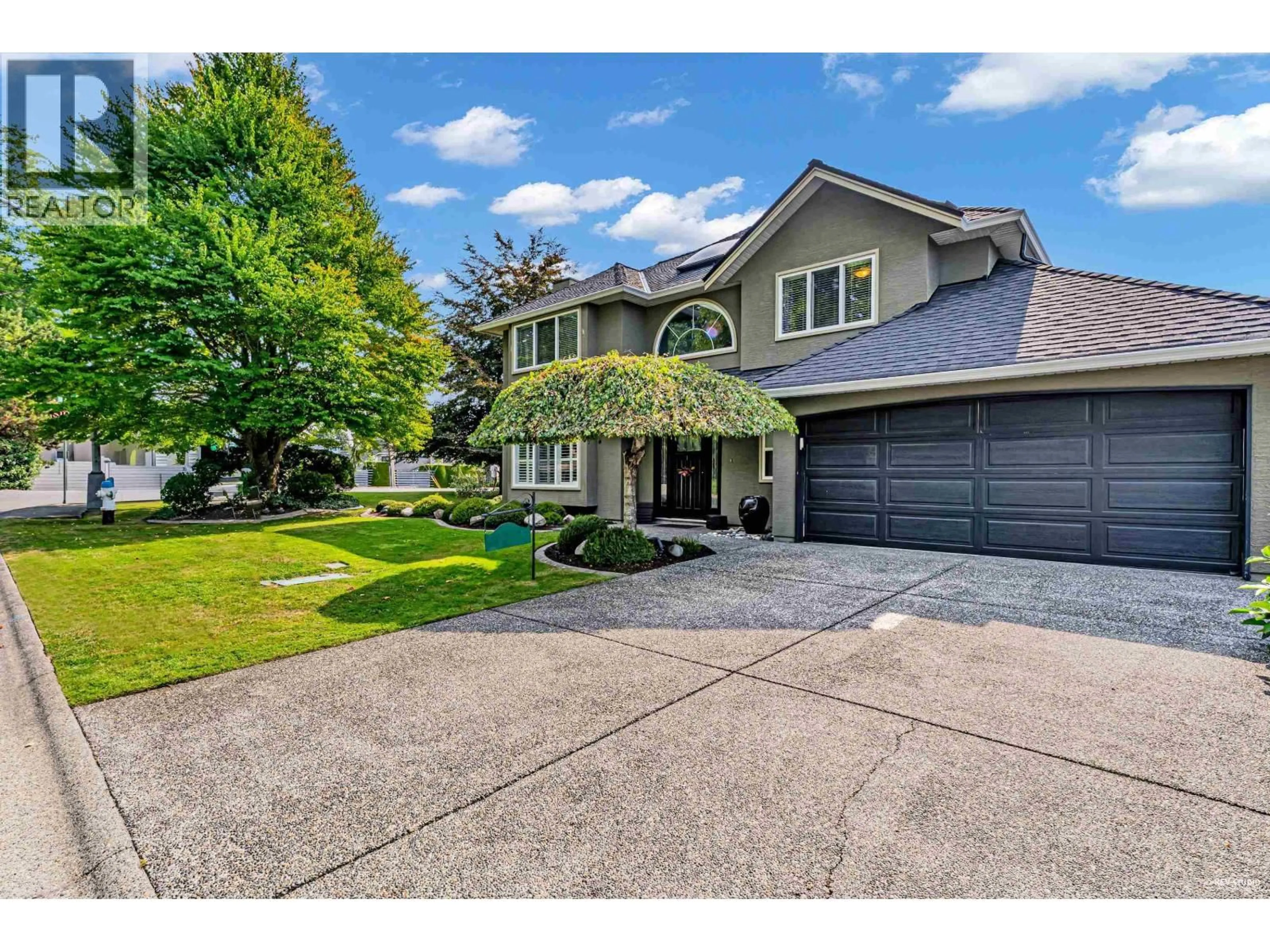 Home with vinyl exterior material, street for 5159 HERON BAY CLOSE, Delta British Columbia V4K4Z2