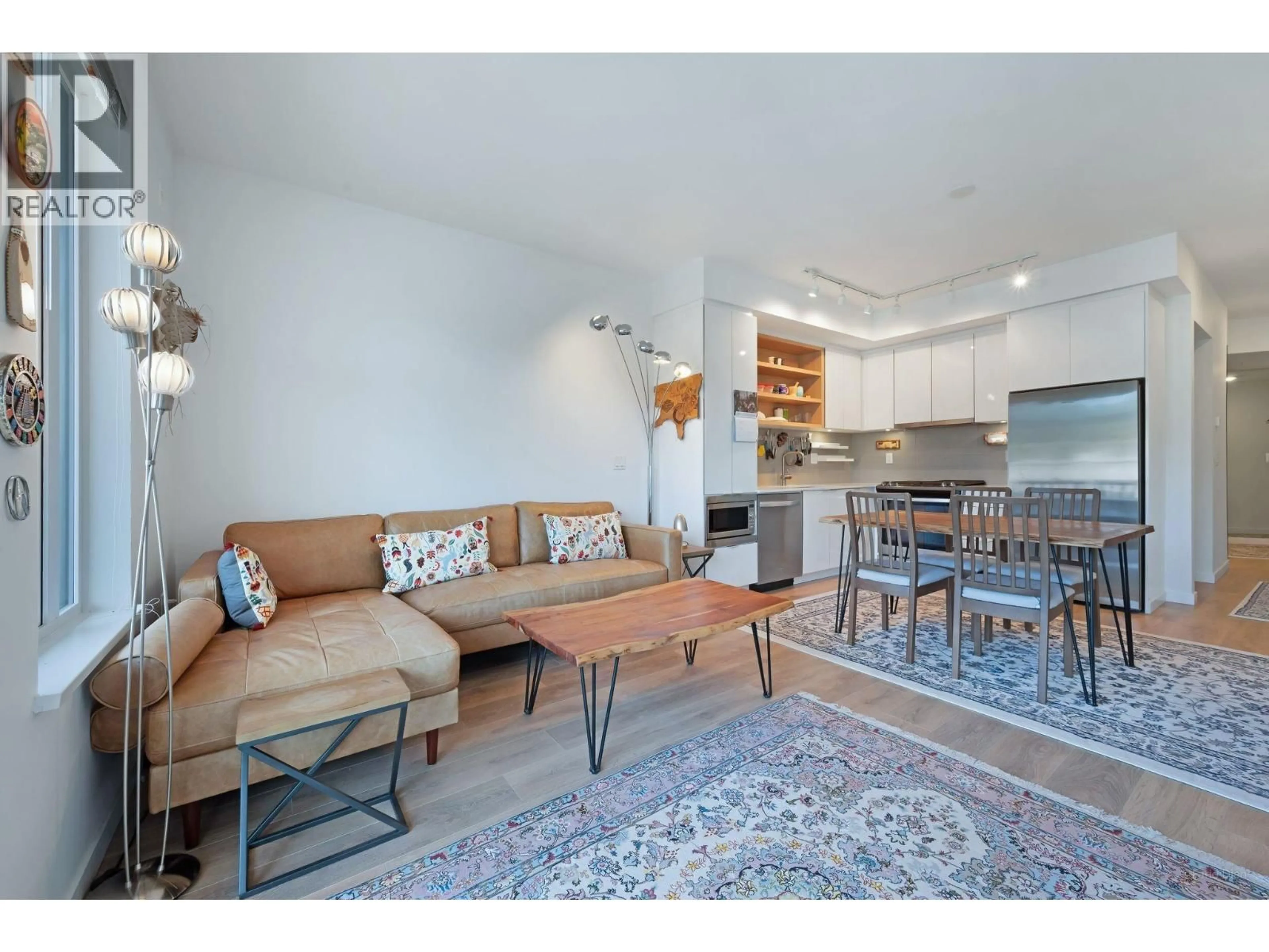 Unknown for 520 - 725 MARINE DRIVE, North Vancouver British Columbia V7M0G2