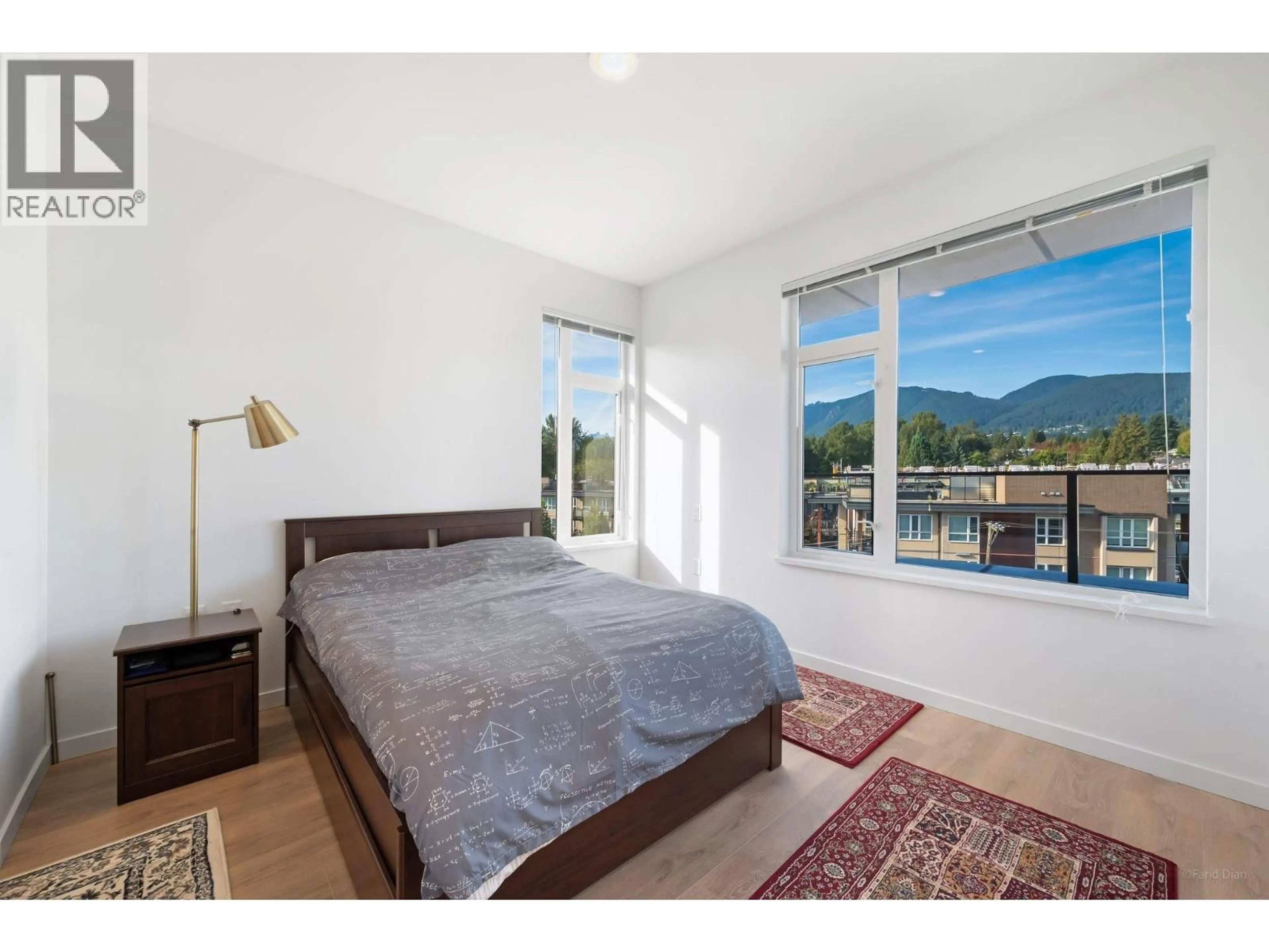 Bedroom with bed, unknown for 520 - 725 MARINE DRIVE, North Vancouver British Columbia V7M0G2