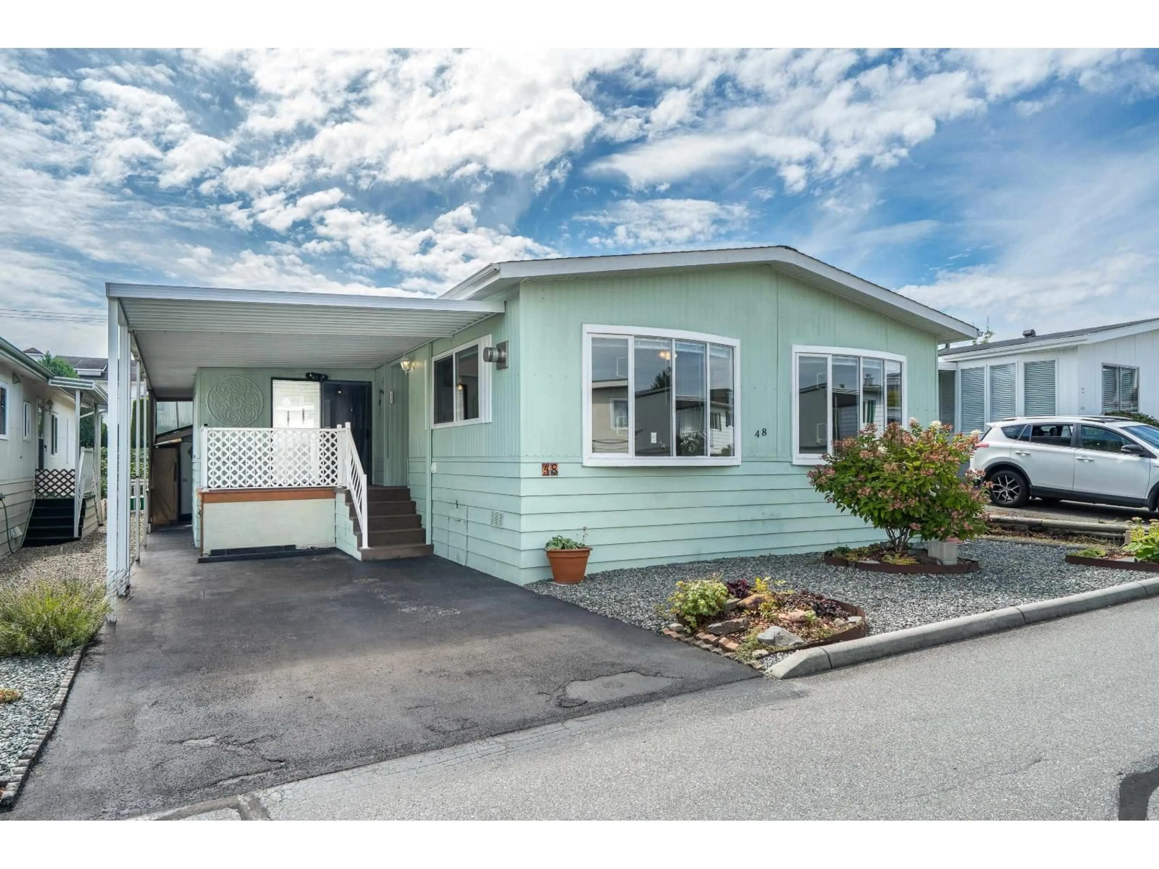 Home with vinyl exterior material, street for 48 - 1640 162, Surrey British Columbia V4A6Y9