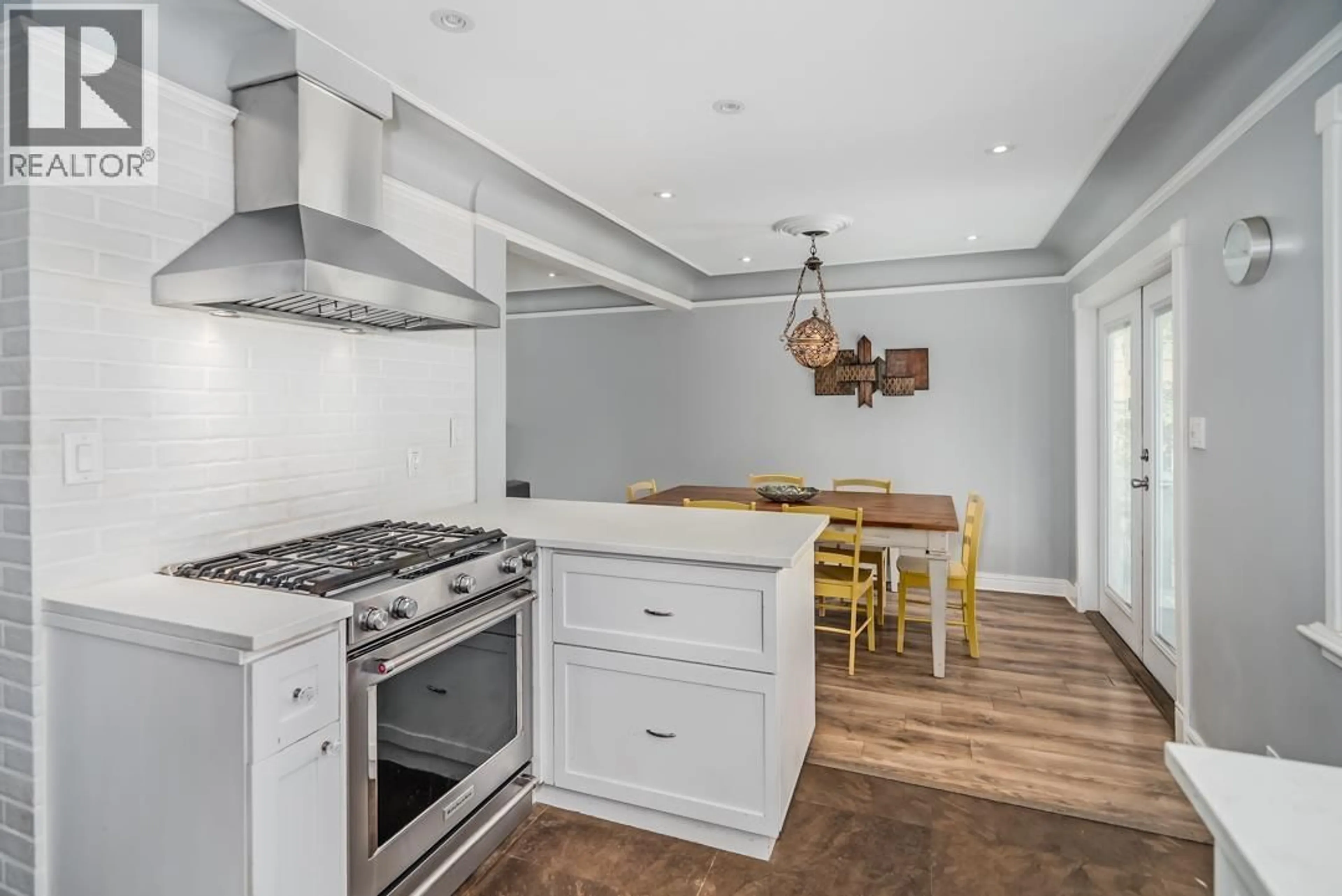 Open concept kitchen, unknown for 7760 MARY AVENUE, Burnaby British Columbia V3N3G8