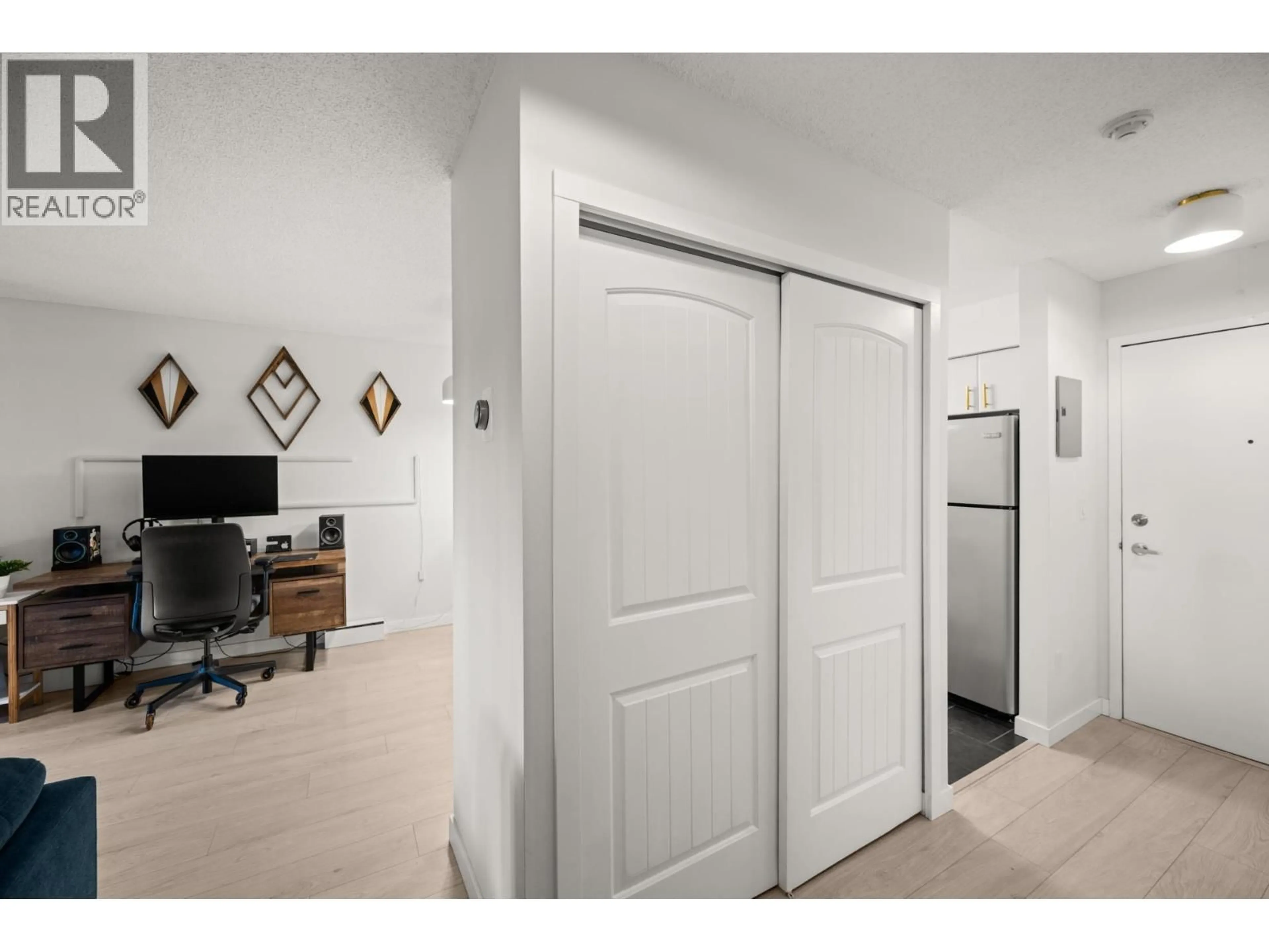 Unknown for 103 - 932 ROBINSON STREET, Coquitlam British Columbia V3J7R8