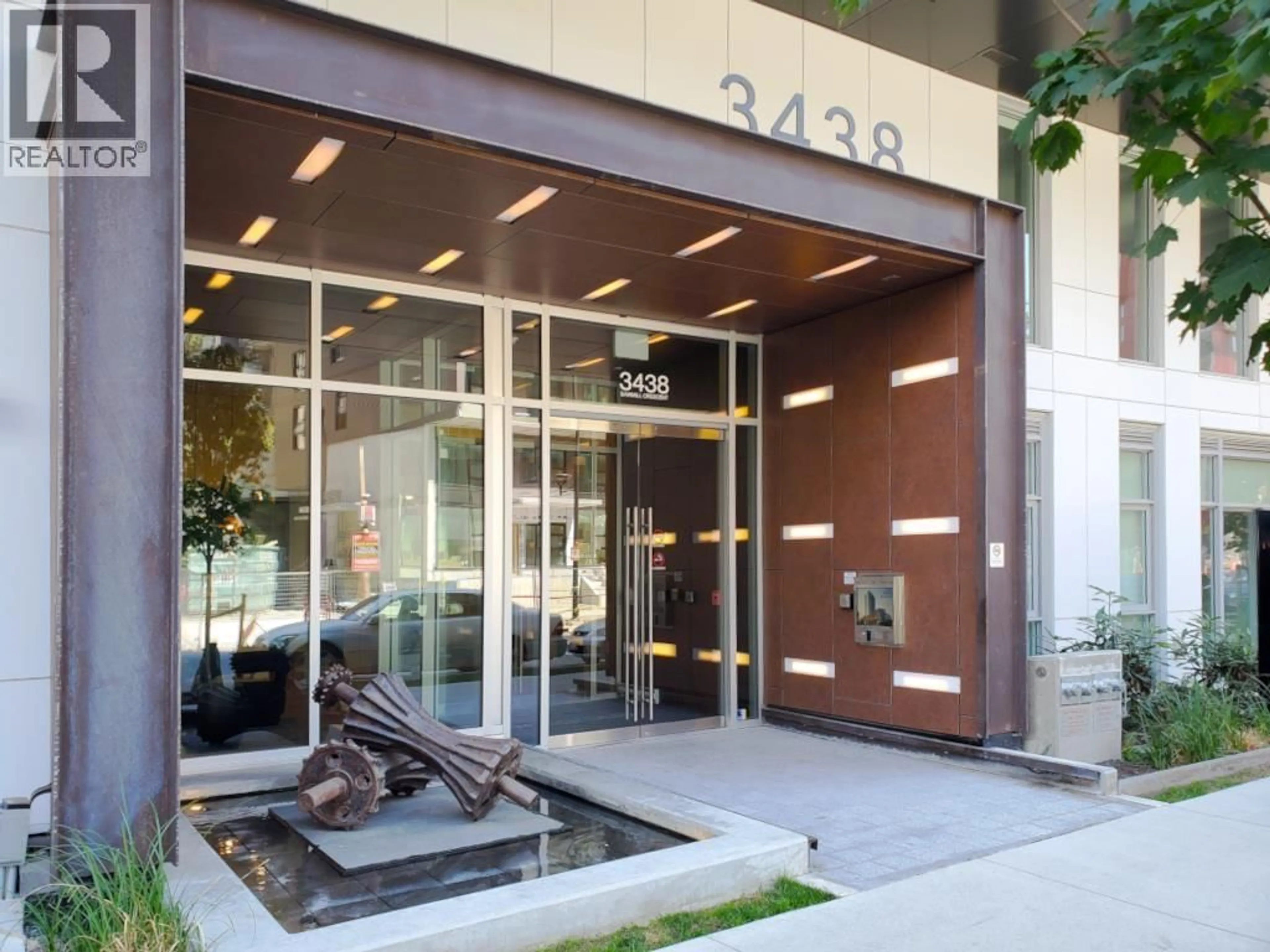 Indoor foyer for 507 - 3438 SAWMILL CRESCENT, Vancouver British Columbia V5S0E3