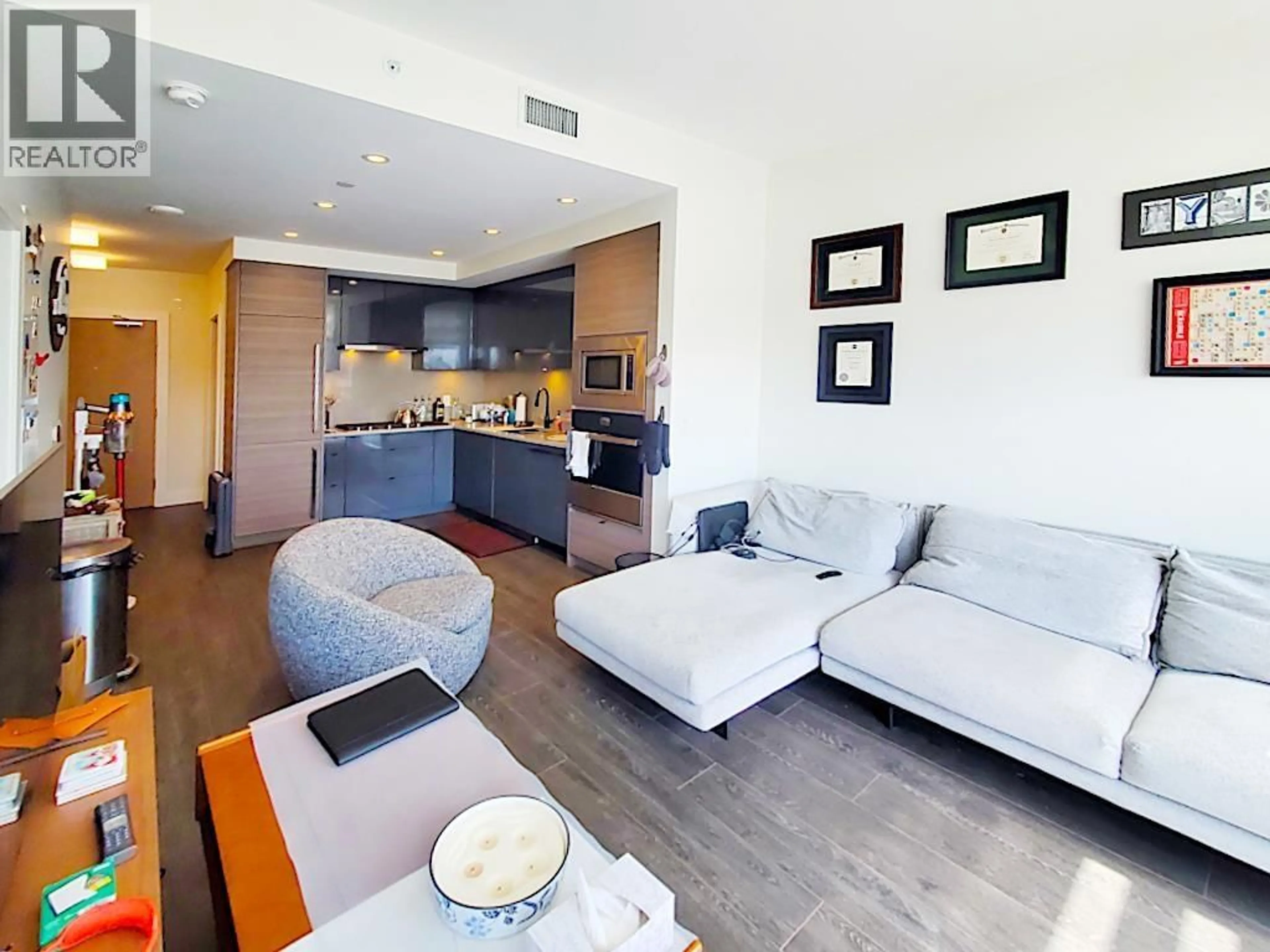 Living room with furniture, unknown for 507 - 3438 SAWMILL CRESCENT, Vancouver British Columbia V5S0E3
