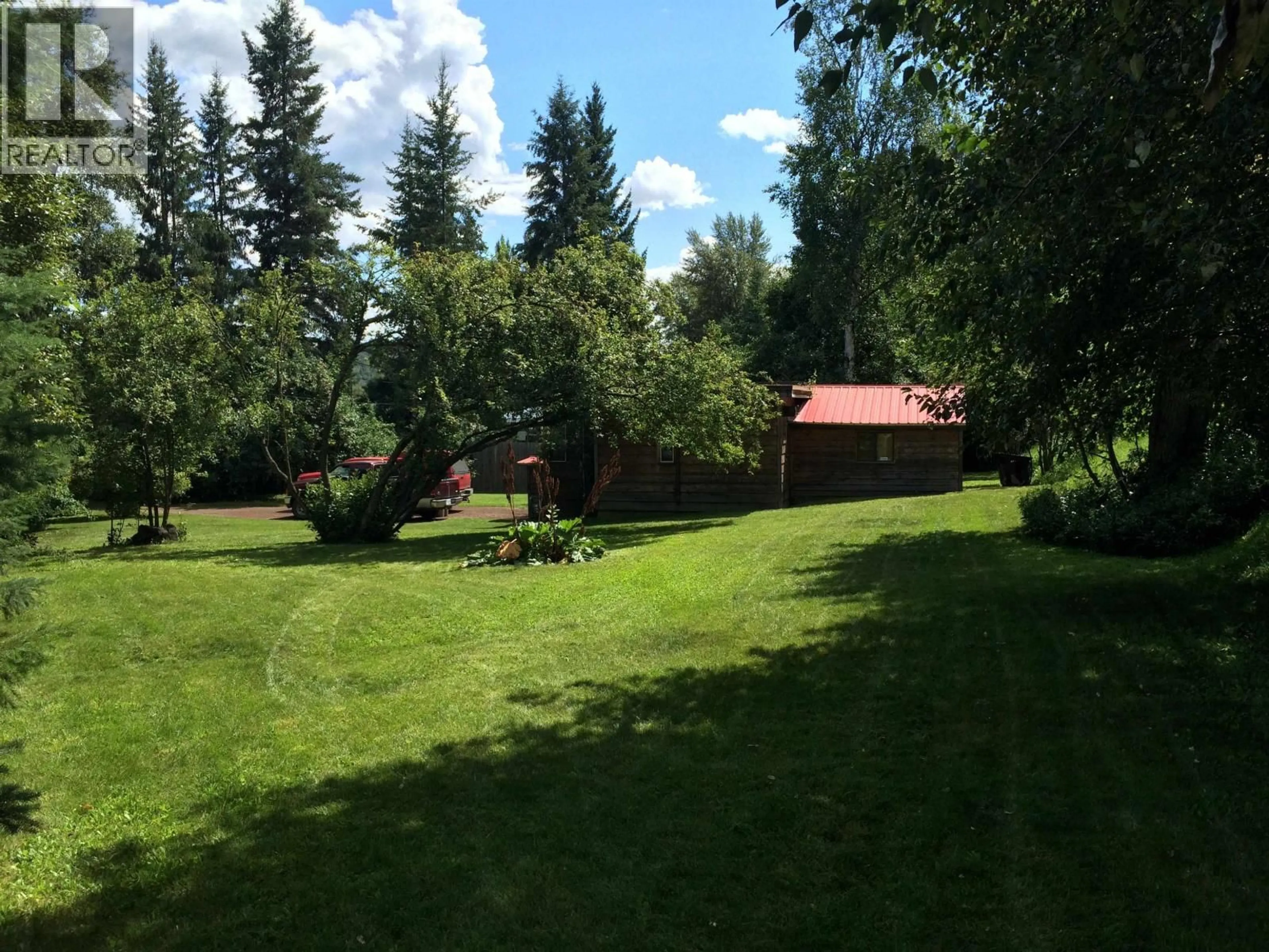 A pic from outside/outdoor area/front of a property/back of a property/a pic from drone, forest/trees view for 551 EDKINS STREET, Quesnel British Columbia V2J1X7