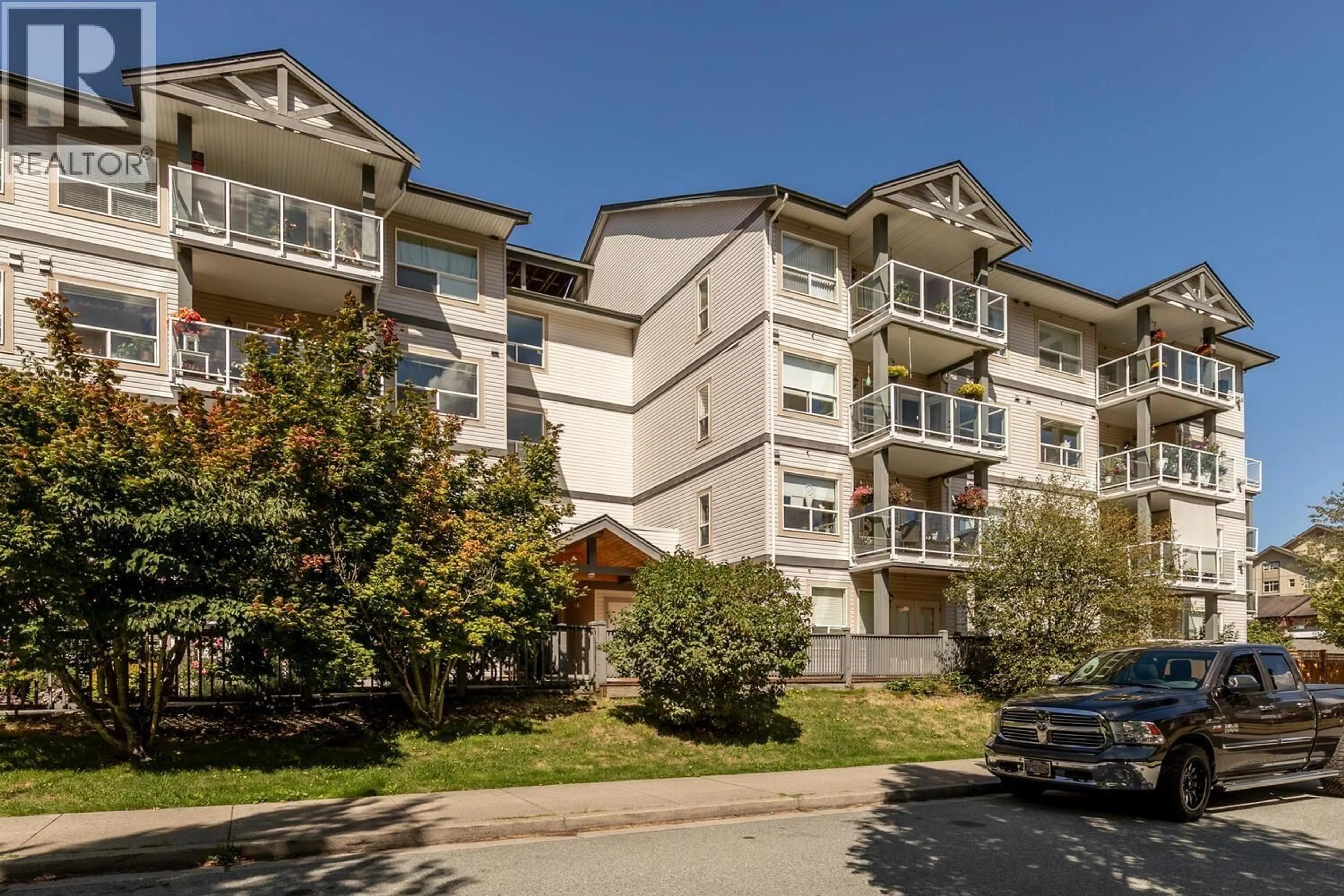 Unknown for 308 - 1203 PEMBERTON AVENUE, Squamish British Columbia V8B0J7