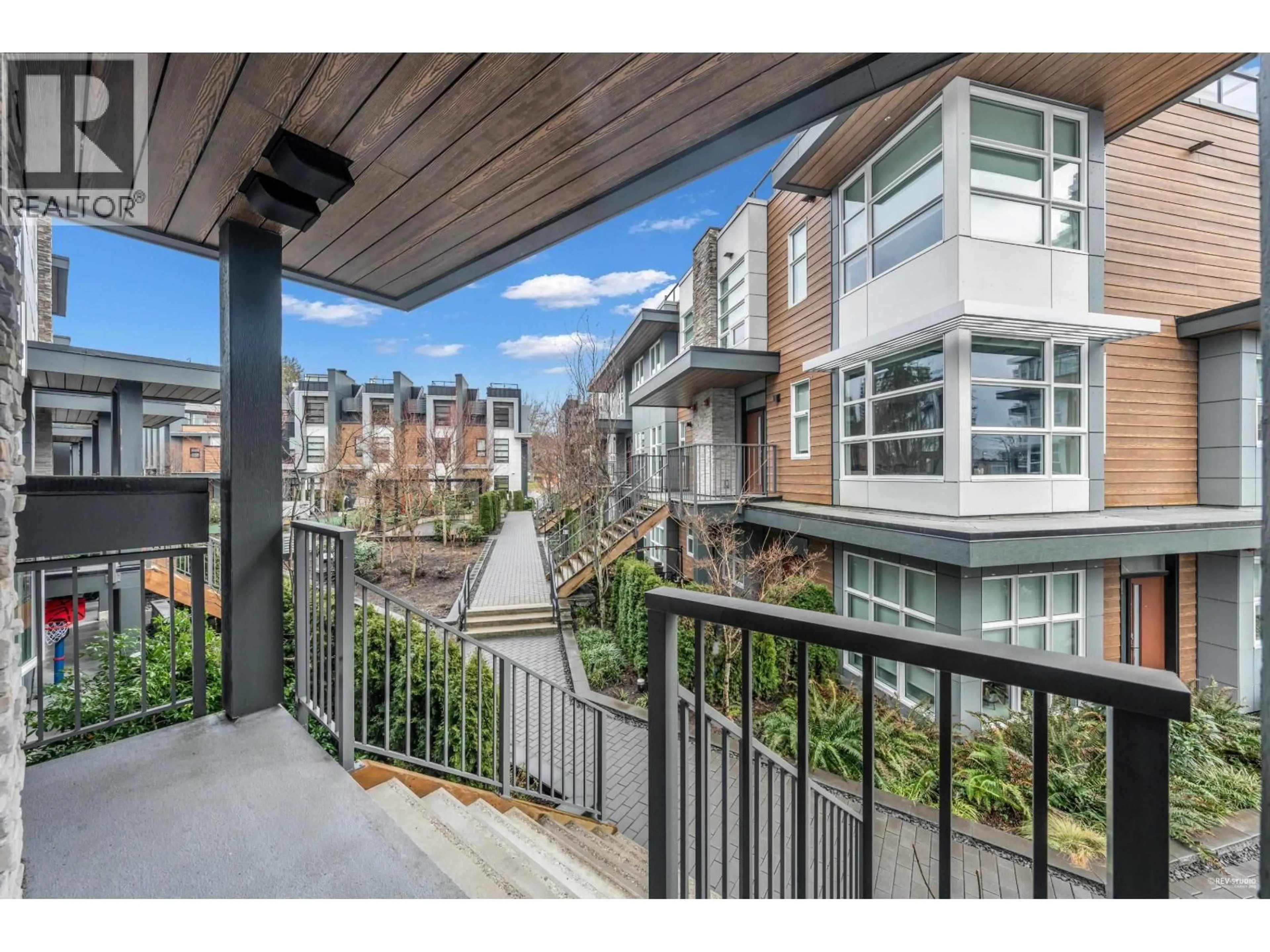 Unknown for 227 - 2060 CURLING ROAD, North Vancouver British Columbia V7P0E1