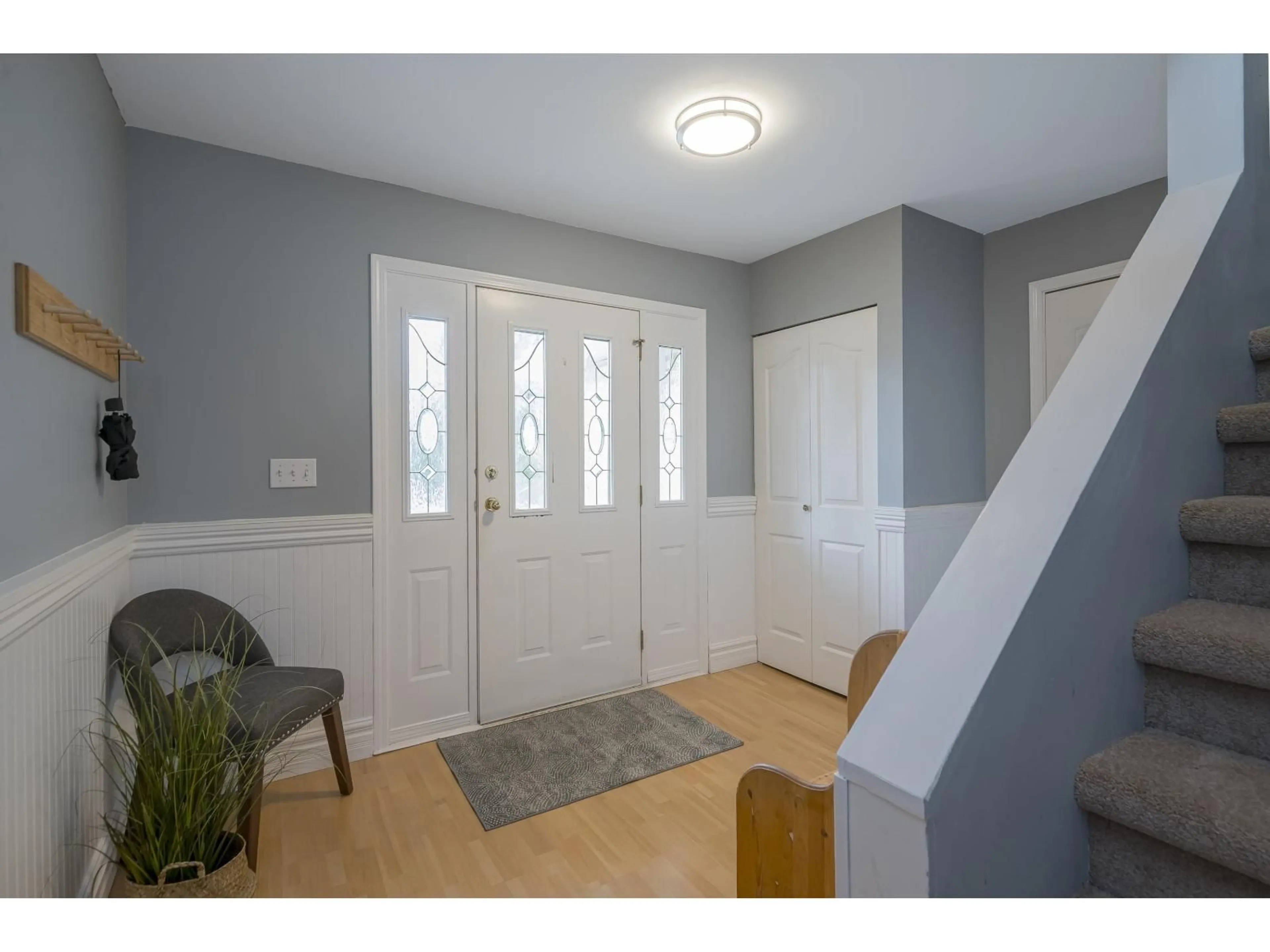 Indoor entryway for 3306 274A, Langley British Columbia V4W3J2
