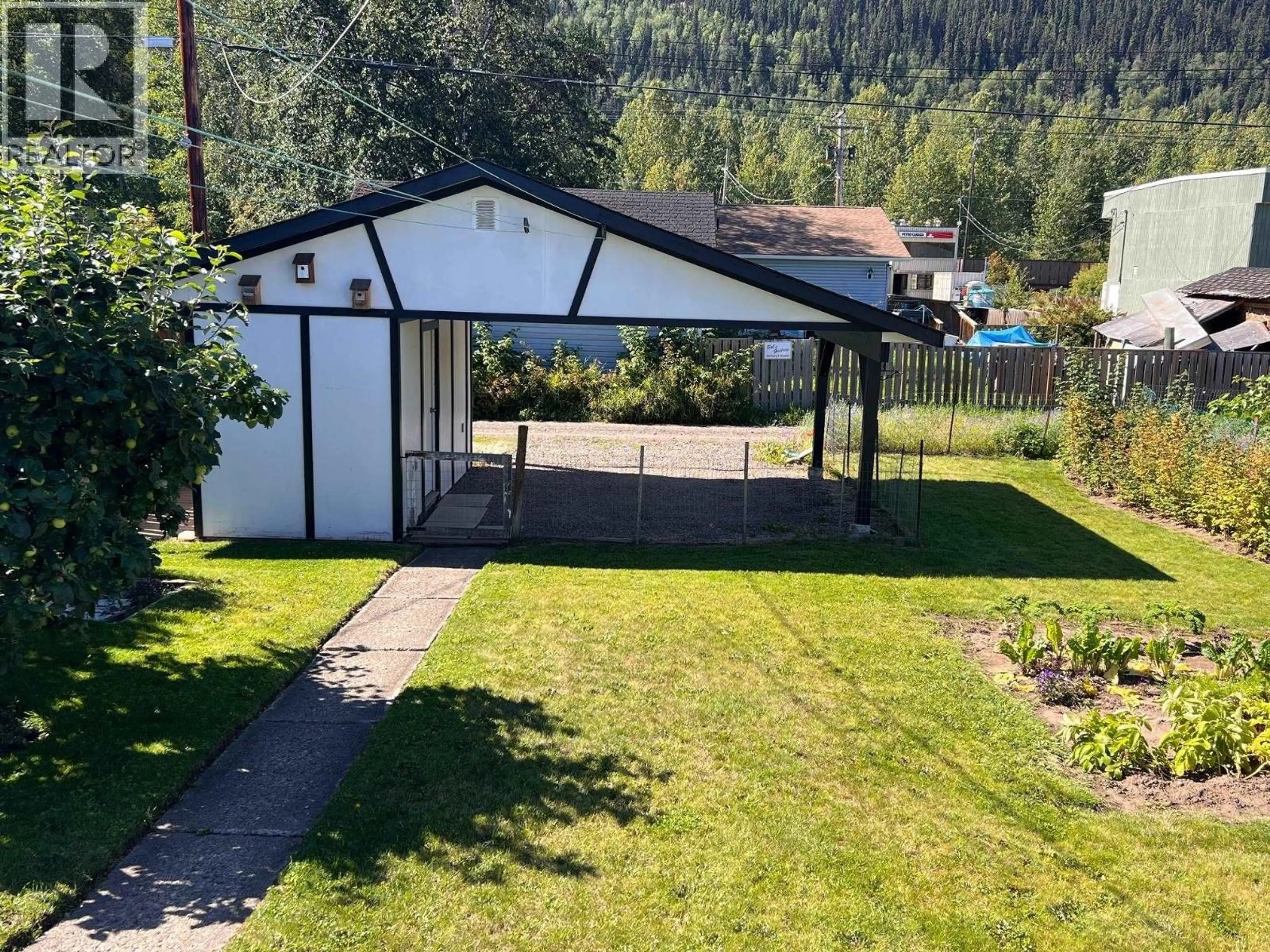 A pic from outside/outdoor area/front of a property/back of a property/a pic from drone, mountain view for 4039 ALFRED AVENUE, Smithers British Columbia V0J2N0