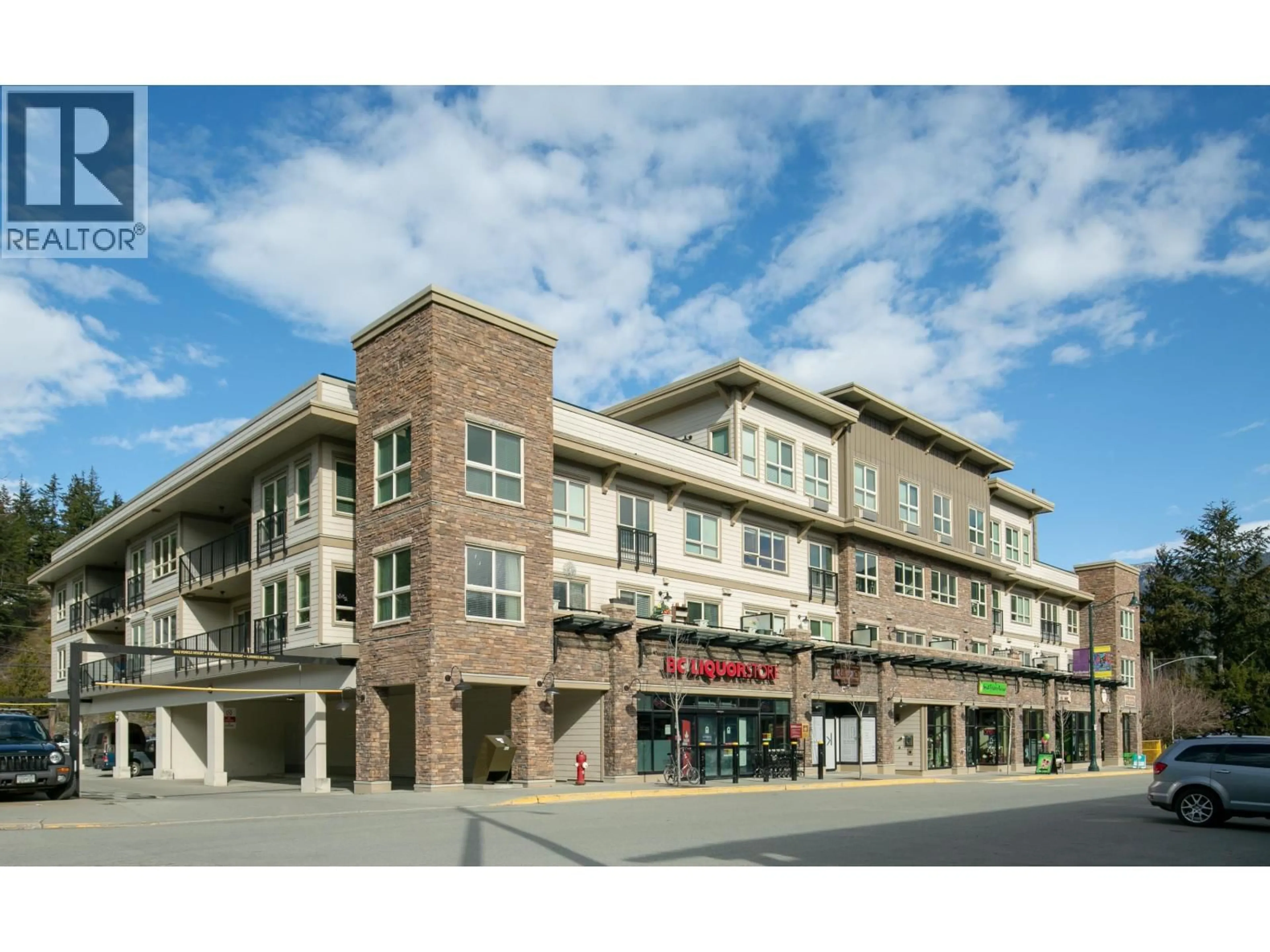 Patio, building for 209 - 7445 FRONTIER STREET, Pemberton British Columbia V0N2L1